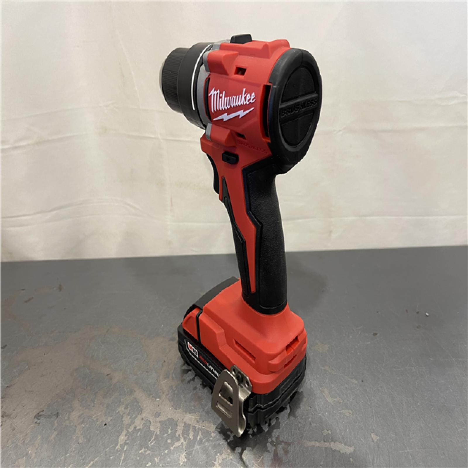 AS-IS - Milwaukee M18 18V Lithium-Ion Brushless Cordless 1/2 in. Compact Drill/Driver Kit