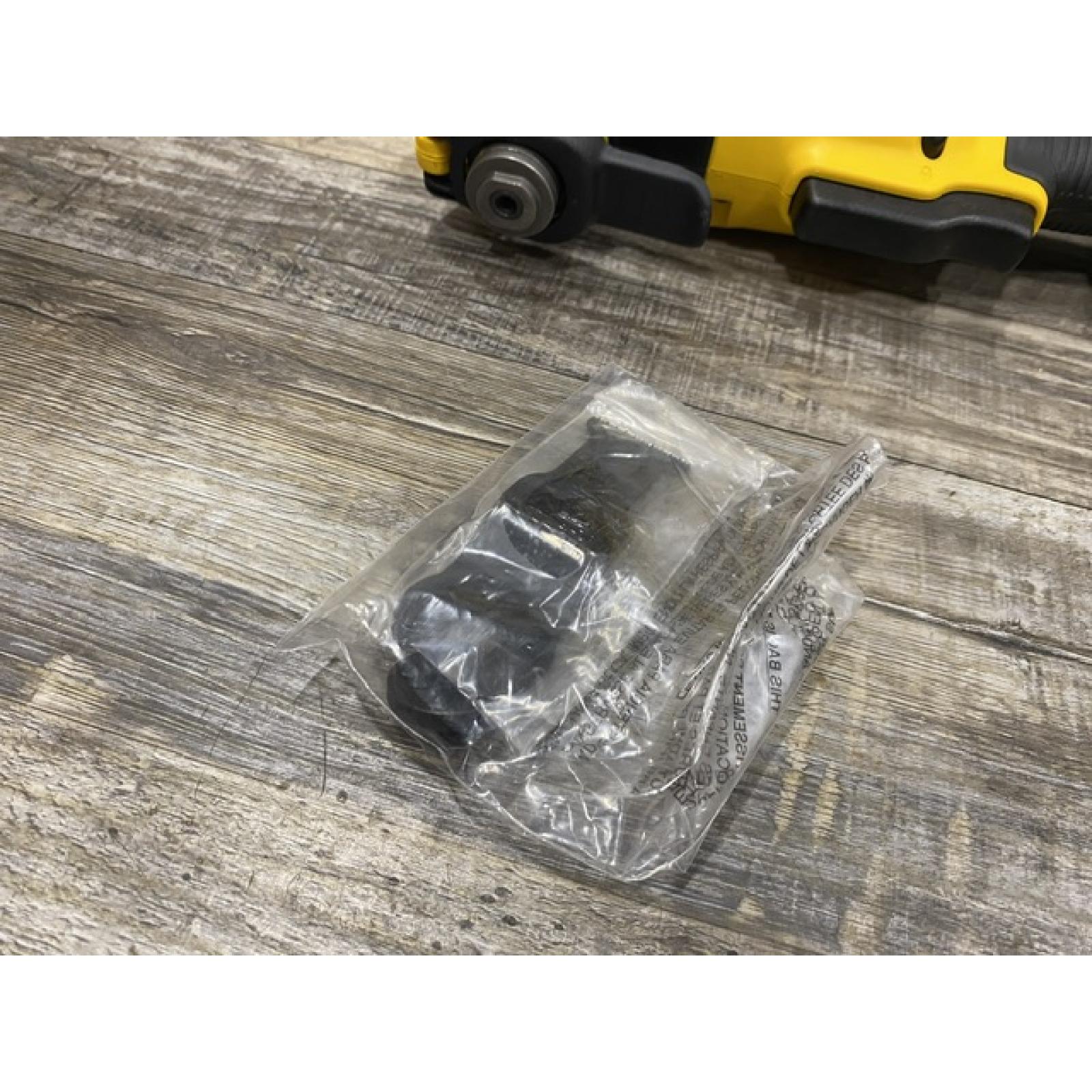 AS-IS DEWALT ATOMIC 20V MAX Cordless Brushless Oscillating Multi Tool Kit