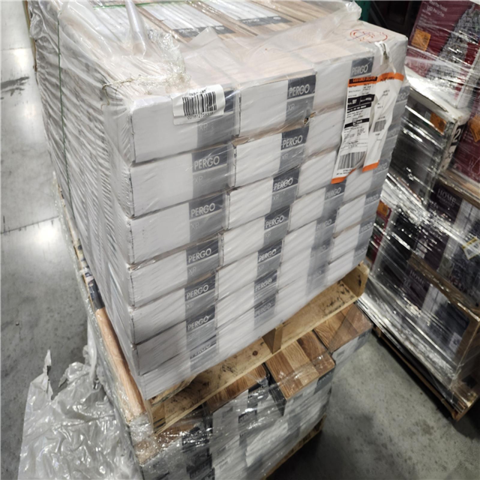 DALLAS LOCATION - Pergo XP Haley Oak 10 mm T x 7.4 in. W Water Resistant Laminate Wood Flooring (19.63 sq. ft./case)PALLET-(60 UNITS)