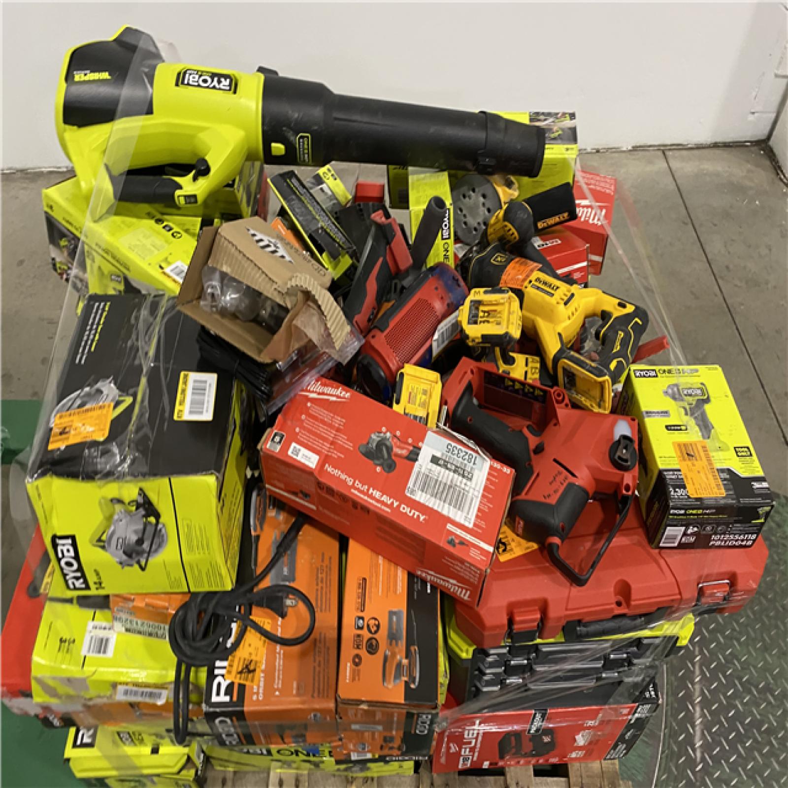 Dallas Location - As-Is Tool Pallet