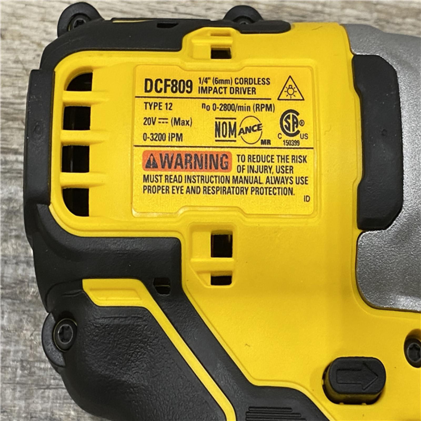 AS-IS DEWALT Atomic 20V Max Lithium-Ion Brushless Cordless Compact 1/4 in. Impact Driver Kit