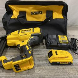 AS-IS DEWALT 20V MAX XR Lithium-Ion Cordless 18-Gauge Narrow Crown Stapler Kit