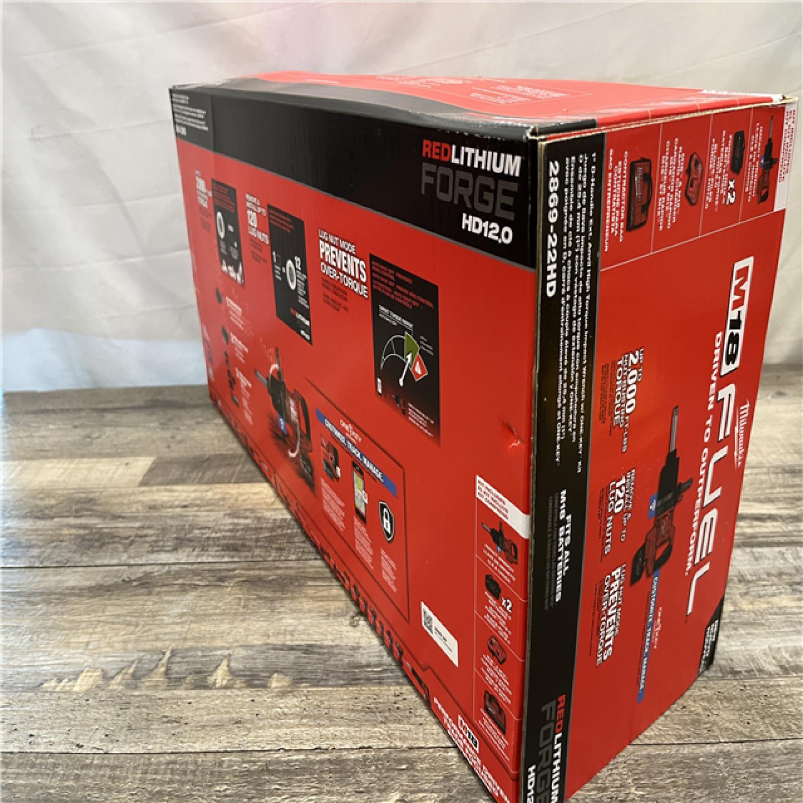 NEW - Milwaukee FUEL 18V Lithium-Ion Brushless Cordless 1 in. Impact Wrench Extended Reach D-Handle Kit