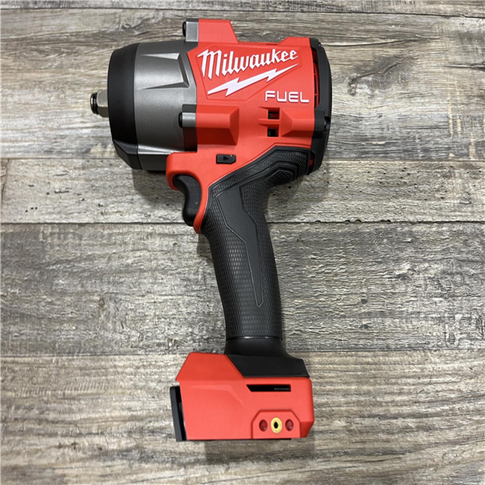 AS-IS Milwaukee FUEL 18V Lithium-Ion Brushless Cordless 1/2 in. Impact Wrench w/Friction Ring Kit