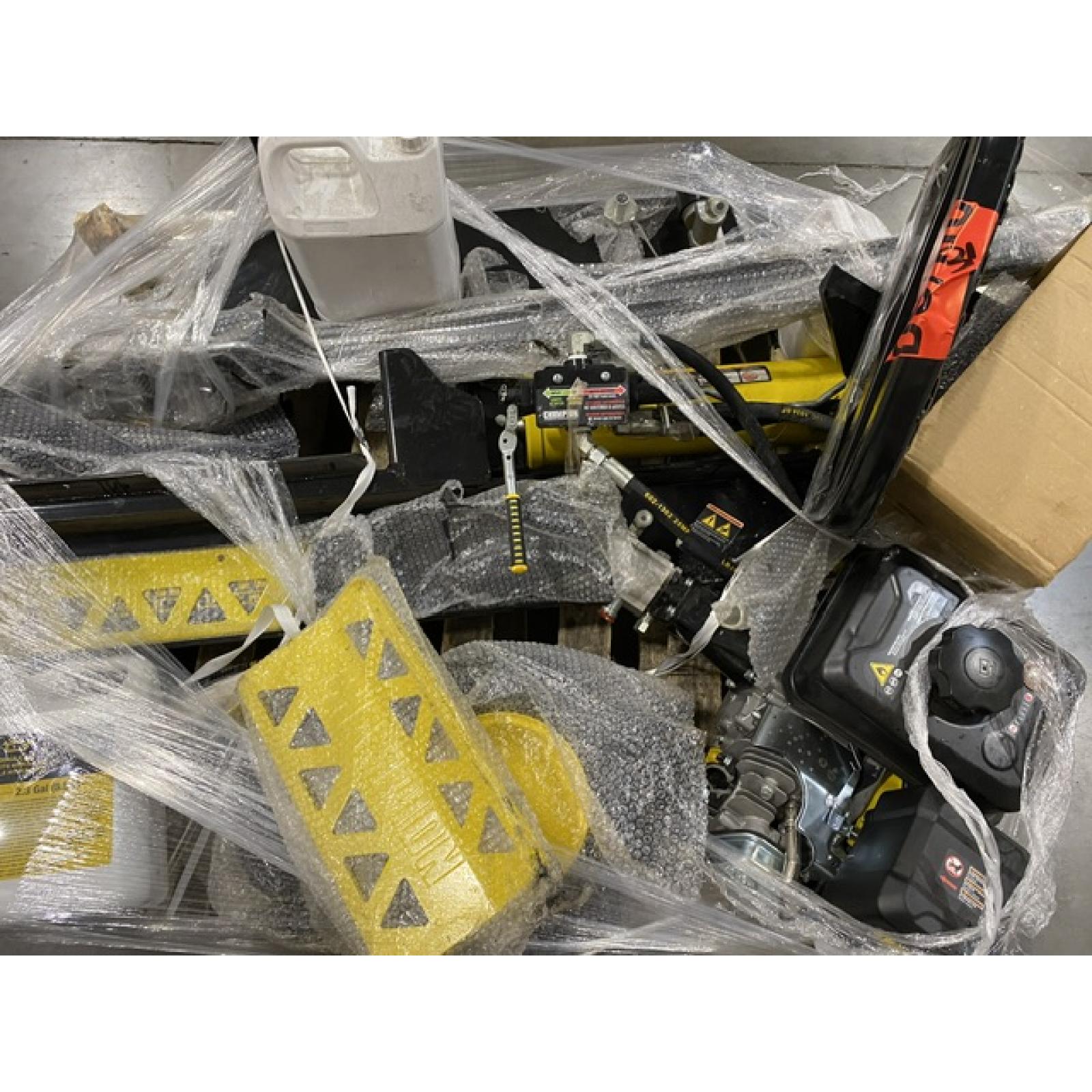 Dallas Location - As-Is Champion Power Equipment 37 Ton 338 cc Gas Log Splitter