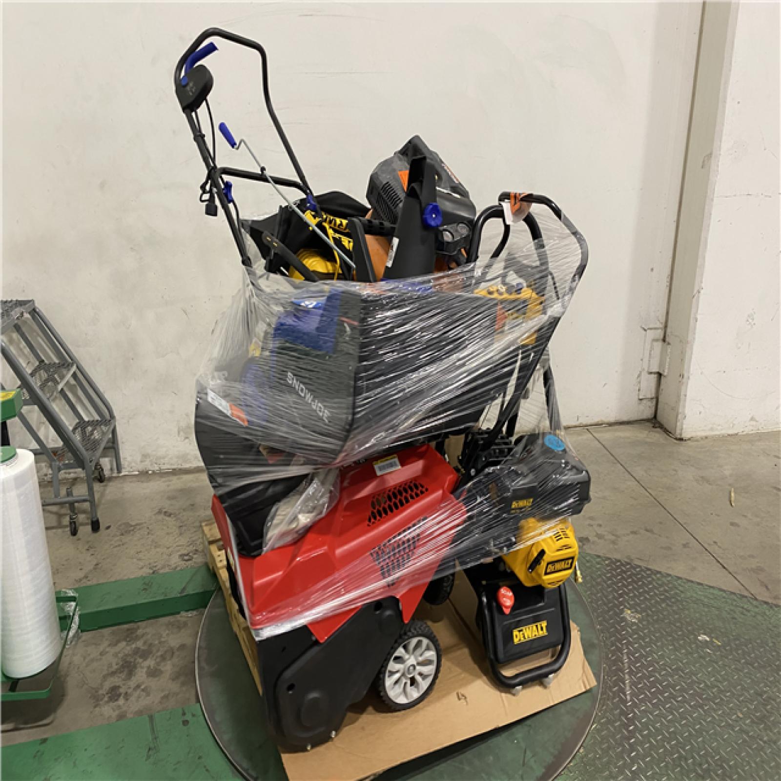 Dallas Location - As-Is Outdoor Power Equipment