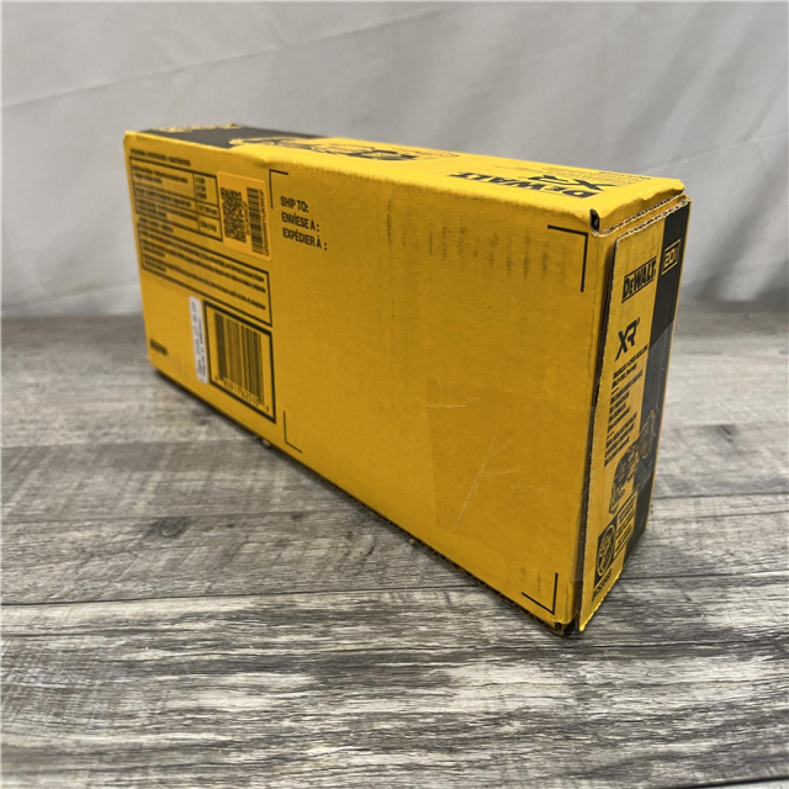 NEW - DEWALT 20V MAX XR Cordless Brushless 3-Speed Oscillating Multi Tool (Tool Only)