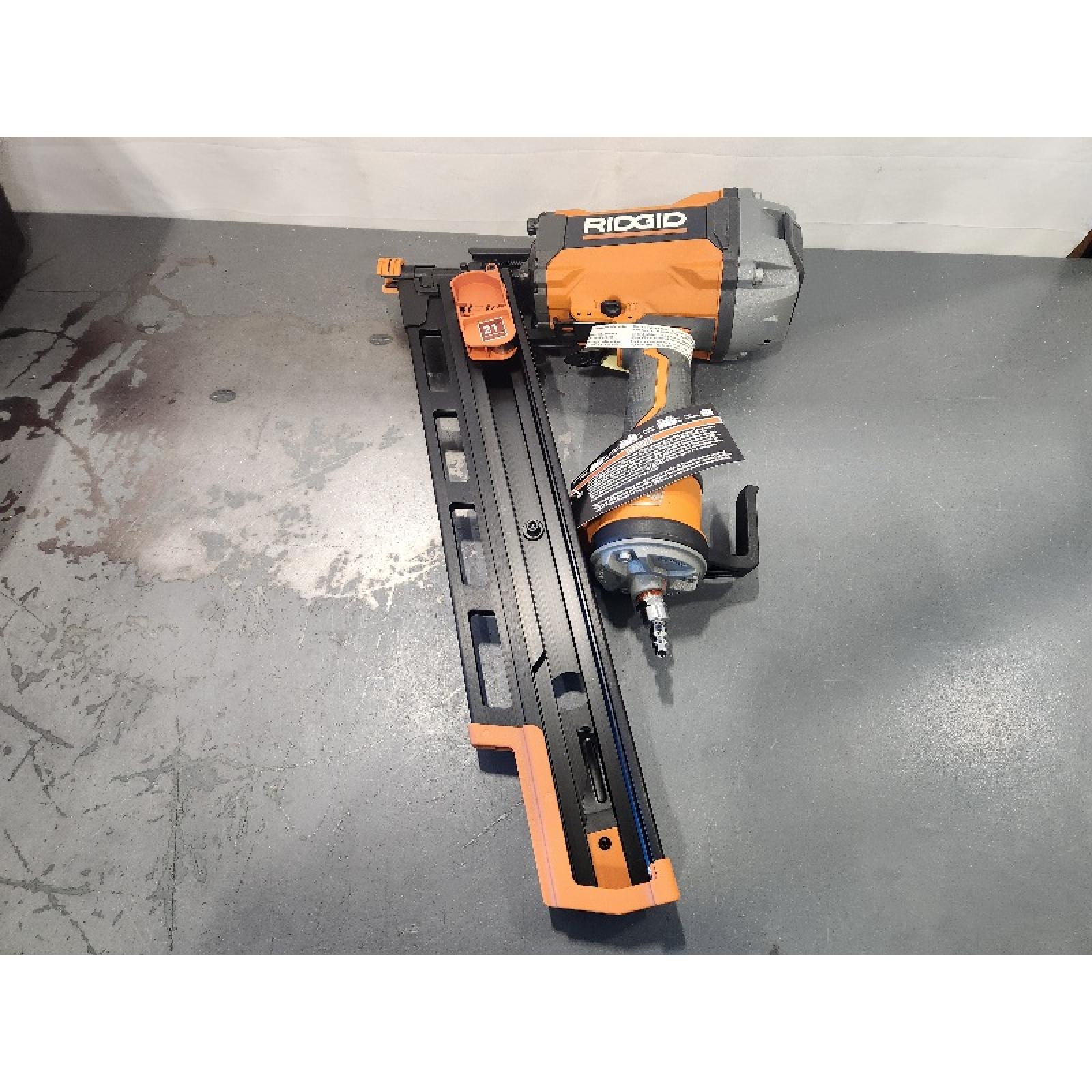 AS-IS- Ridgid 21-Degree 3-1/2 in. Round-Head Framing Nailer (New Open Box)