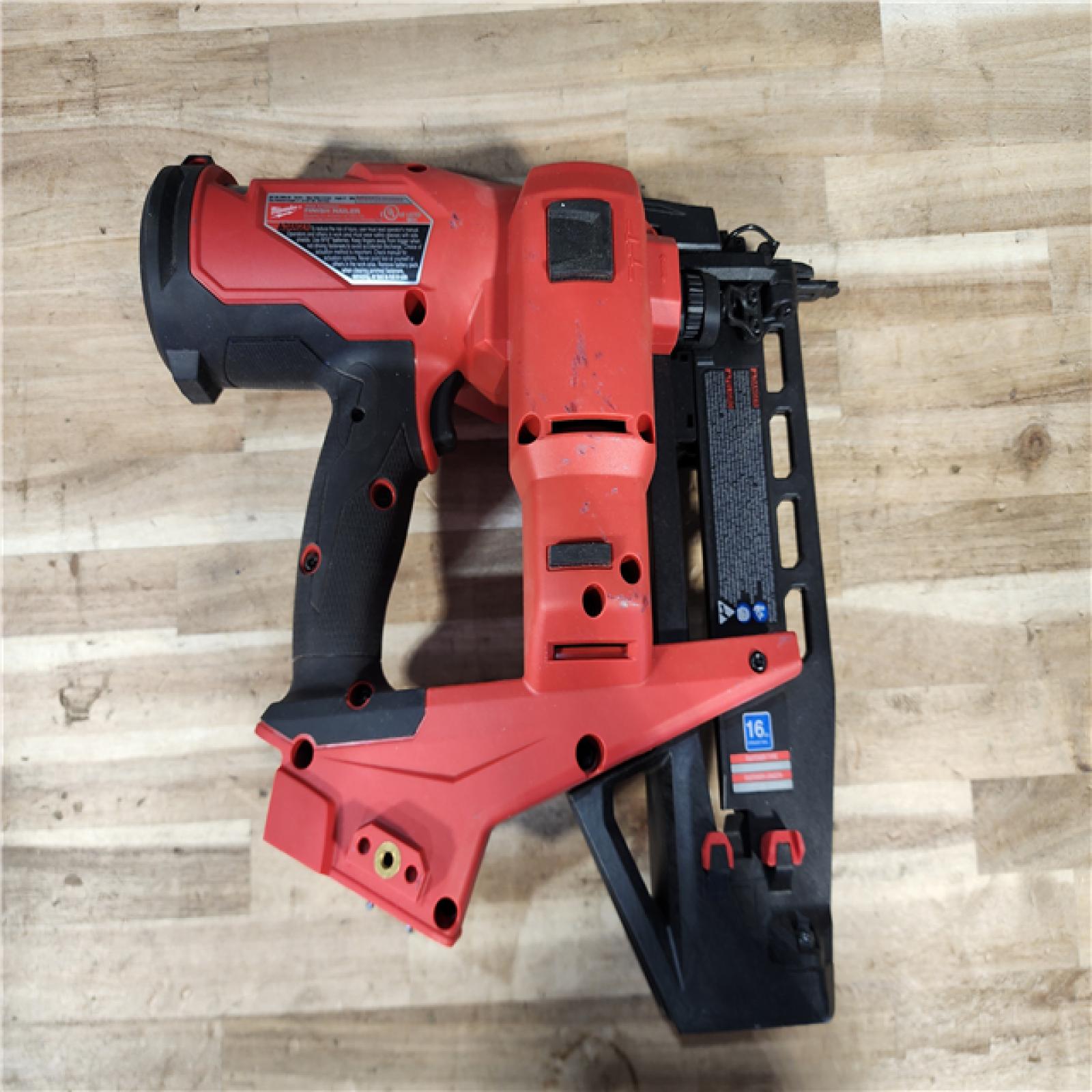 HOUSTON LOCATION - AS-IS Milwaukee FUEL 18-Volt Lithium-Ion Brushless Cordless Gen ll 16-Gauge Straight Finish Nailer (Tool Only)