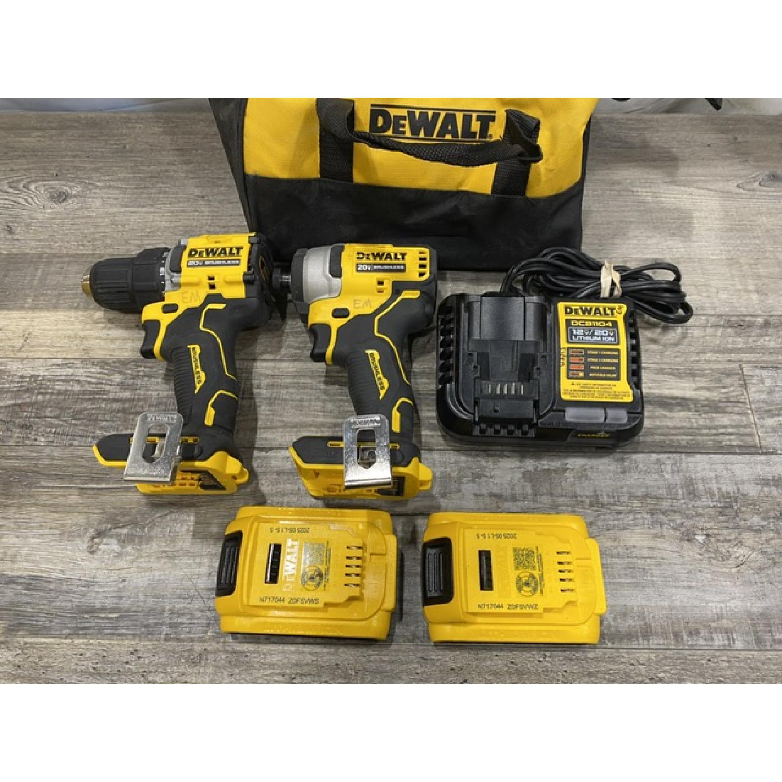 AS-IS DEWALT ATOMIC 20-Volt MAX Lithium-Ion Cordless Combo Kit