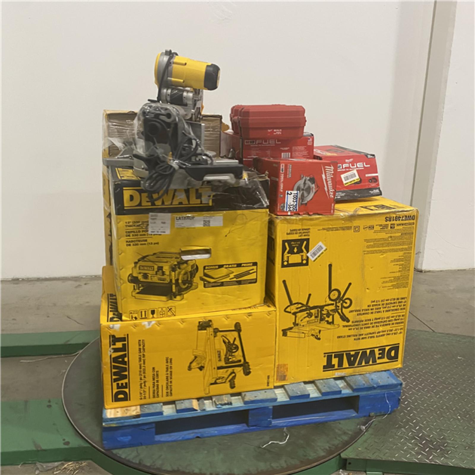 Dallas Location - As-Is Tool Pallet