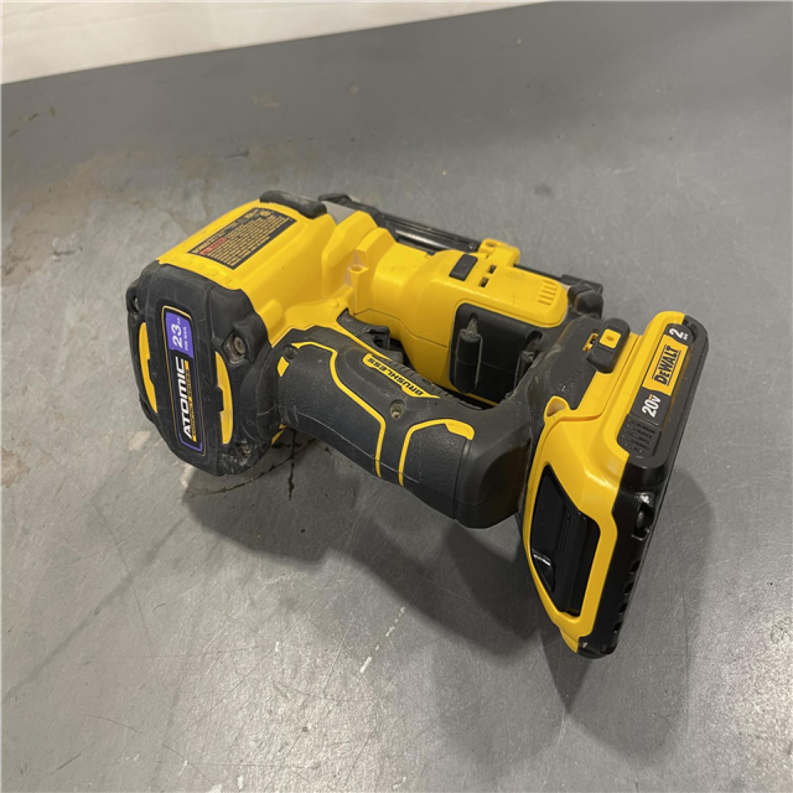 AS-IS - DeWalt ATOMIC 20V MAX Lithium Ion Cordless 23 Gauge Pin Nailer Kit