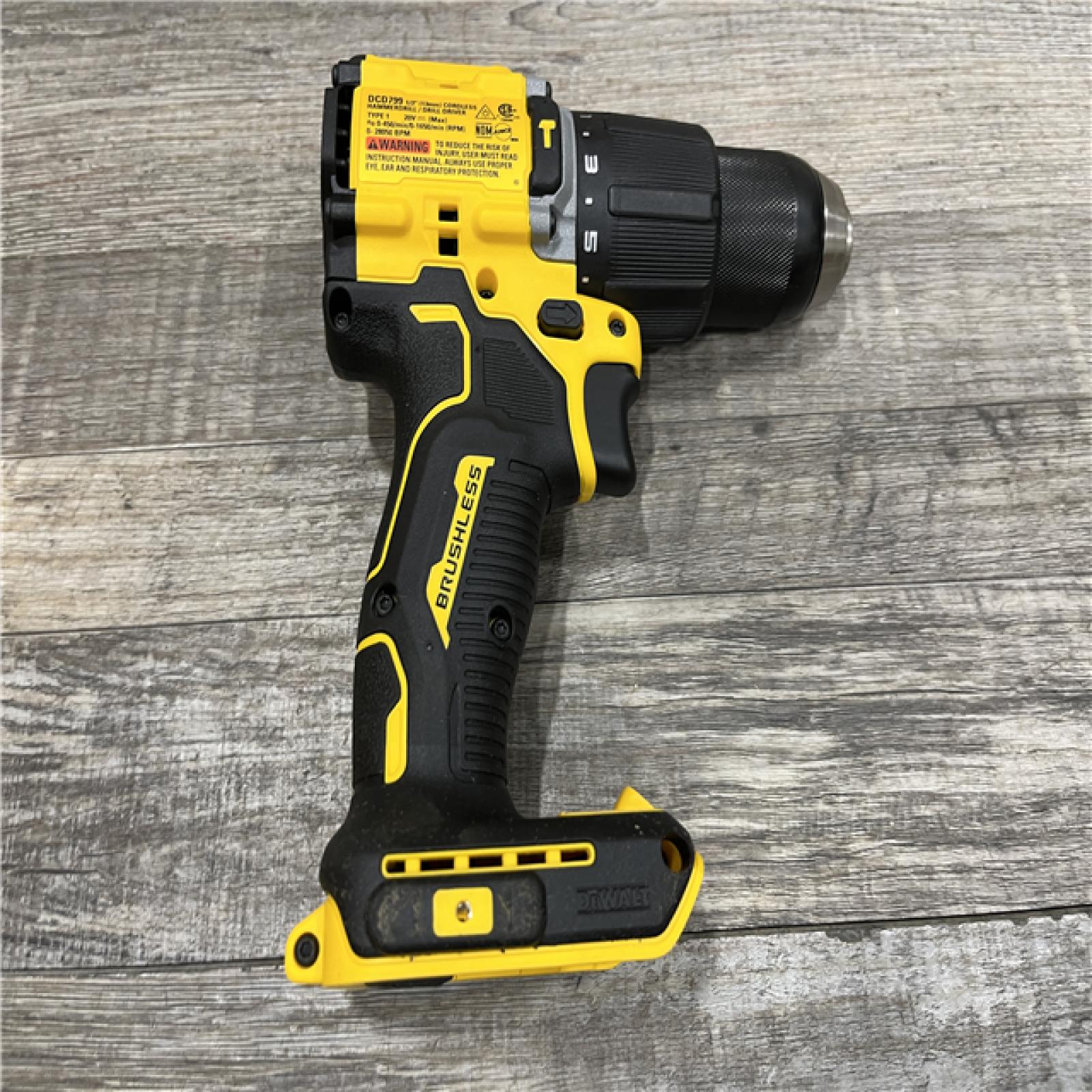 AS-IS DEWALT ATOMIC 20V Lithium-Ion Cordless 1/2 in. Hammer Drill Kit