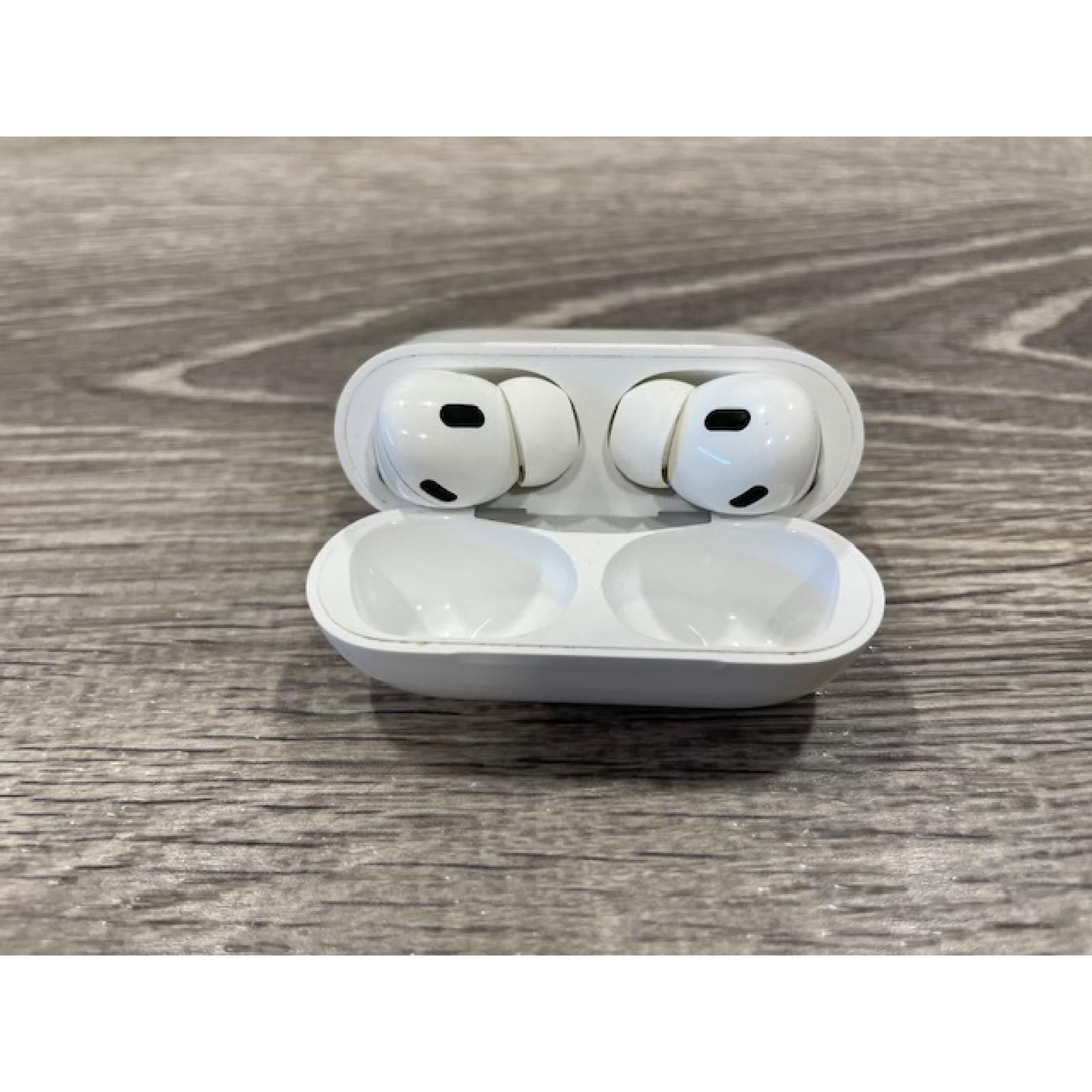 AS-IS AirPods Pro 2 with MagSafe Charging Case