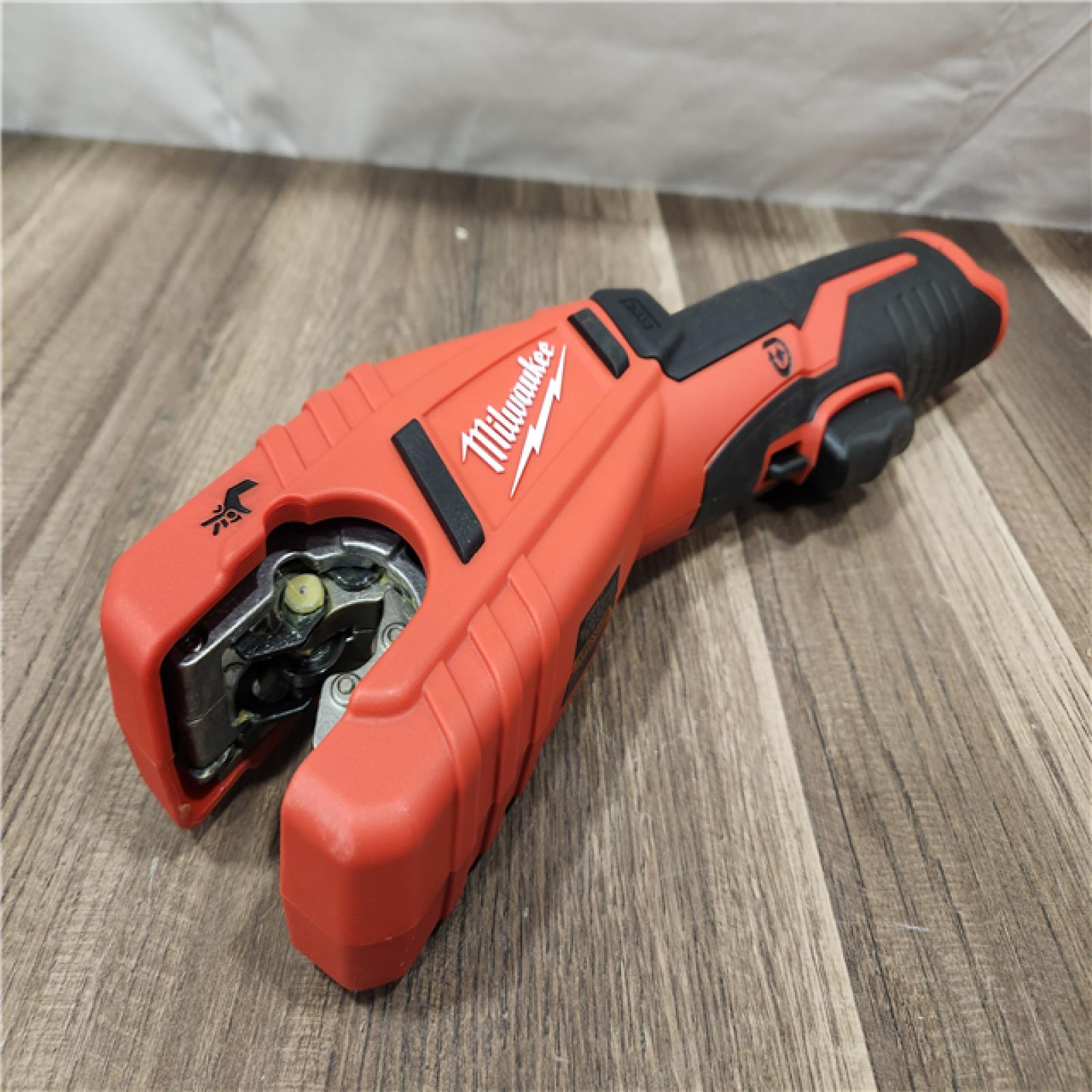 AS-IS- Milwaukee M12 12V Lithium-Ion Cordless Copper Tubing Cutter (Tool-Only)