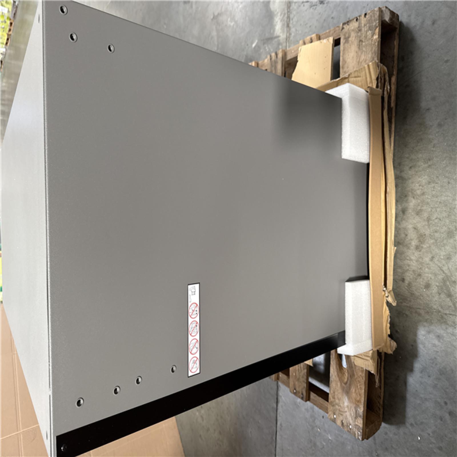 California AS-IS Husky 9-Drawer Mobile Workbench