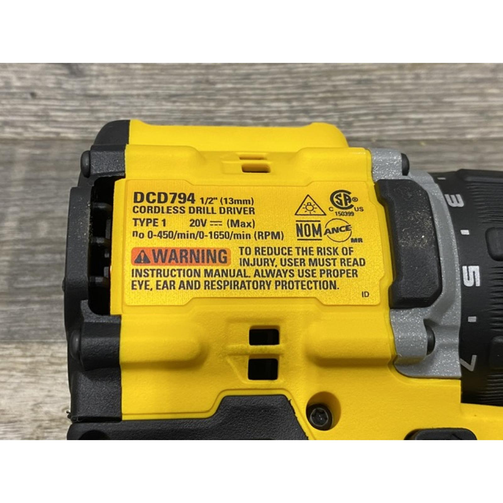 AS-IS DEWALT Atomic 20V Lithium-Ion Cordless Compact 1/2 in. Drill/Driver Kit