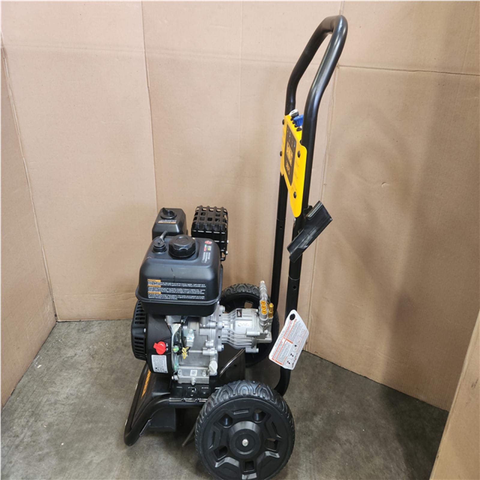 Phoenix NEW DEWALT 3400 PSI 2.5 GPM Gas Cold Water Pressure Washer with DeWalt 210 Engine