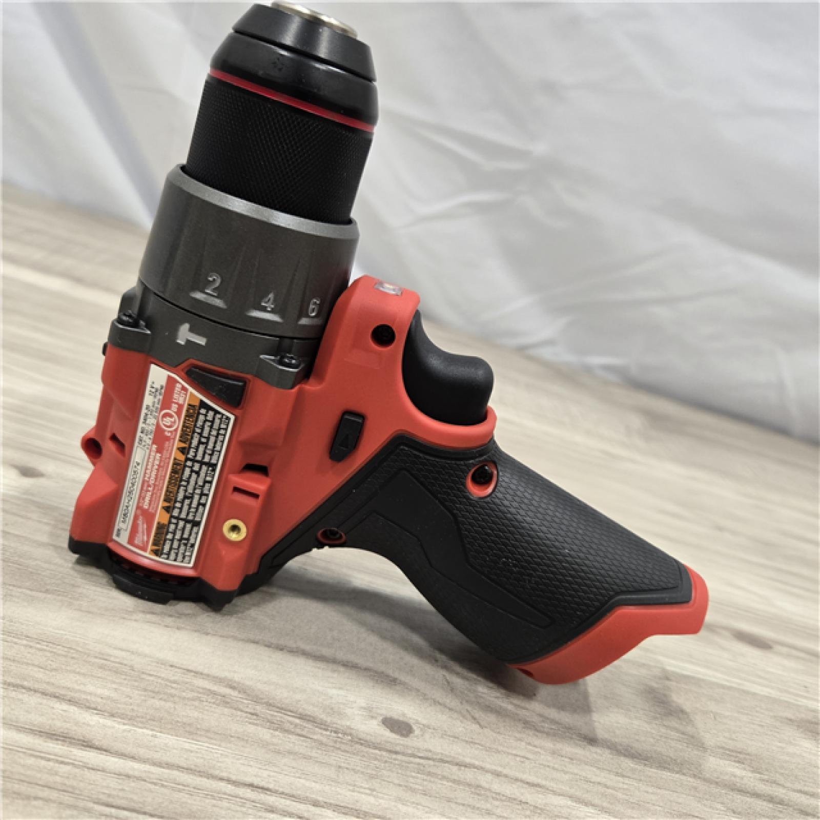 LIKE NEW! - Milwaukee 3497-22 12V Hammer Drill and Impact Driver Combo Kit