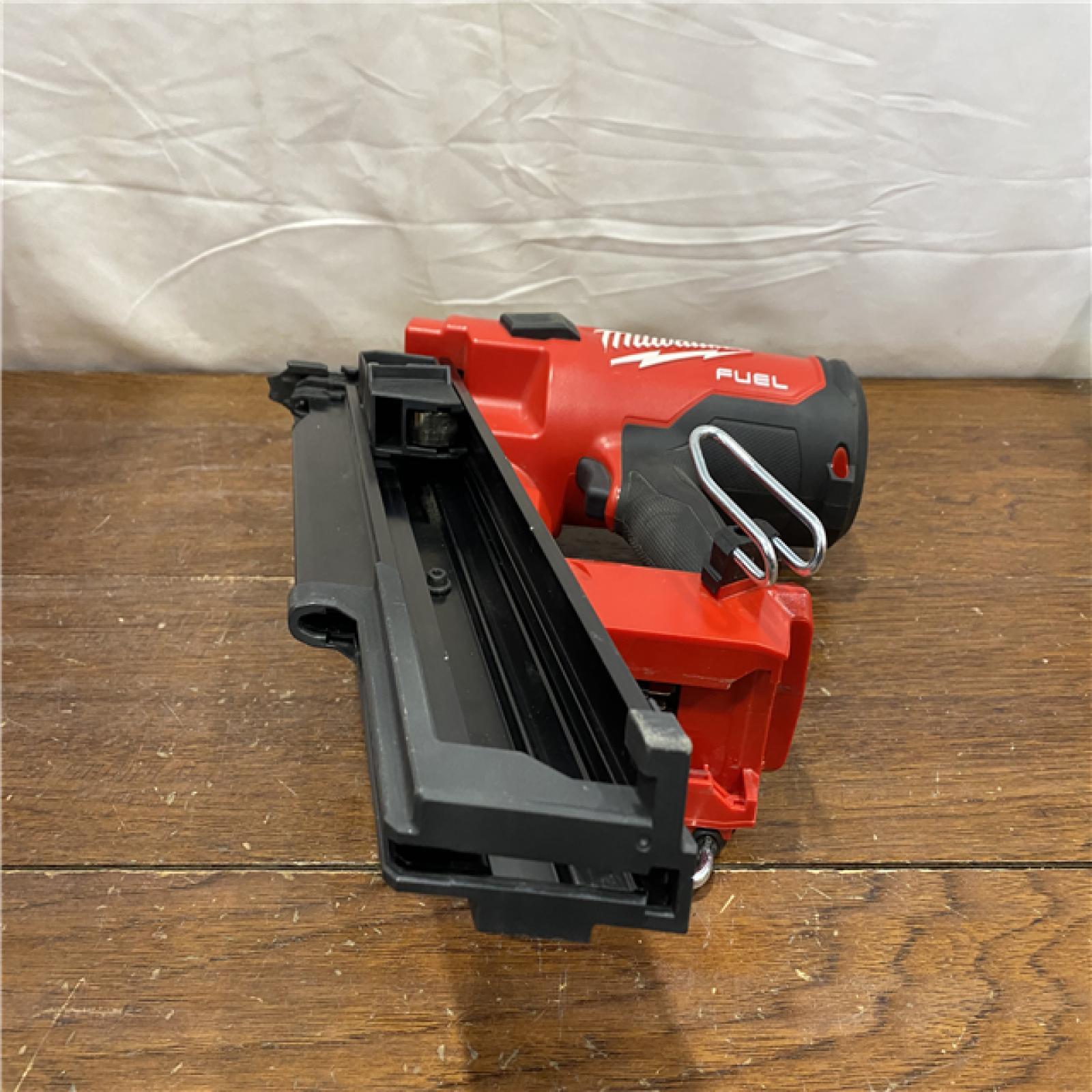 AS-IS Milwaukee 2744-20 M18 FUEL 21-Degree Cordless Framing Nailer (Tool Only)