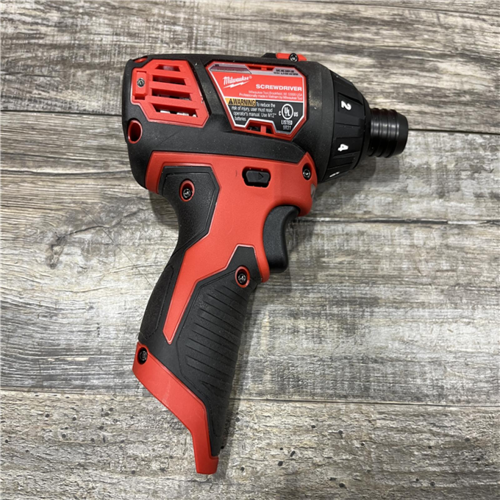 AS-IS Milwaukee 12V Lithium-Ion Cordless 1/4 in. Hex Screwdriver Kit
