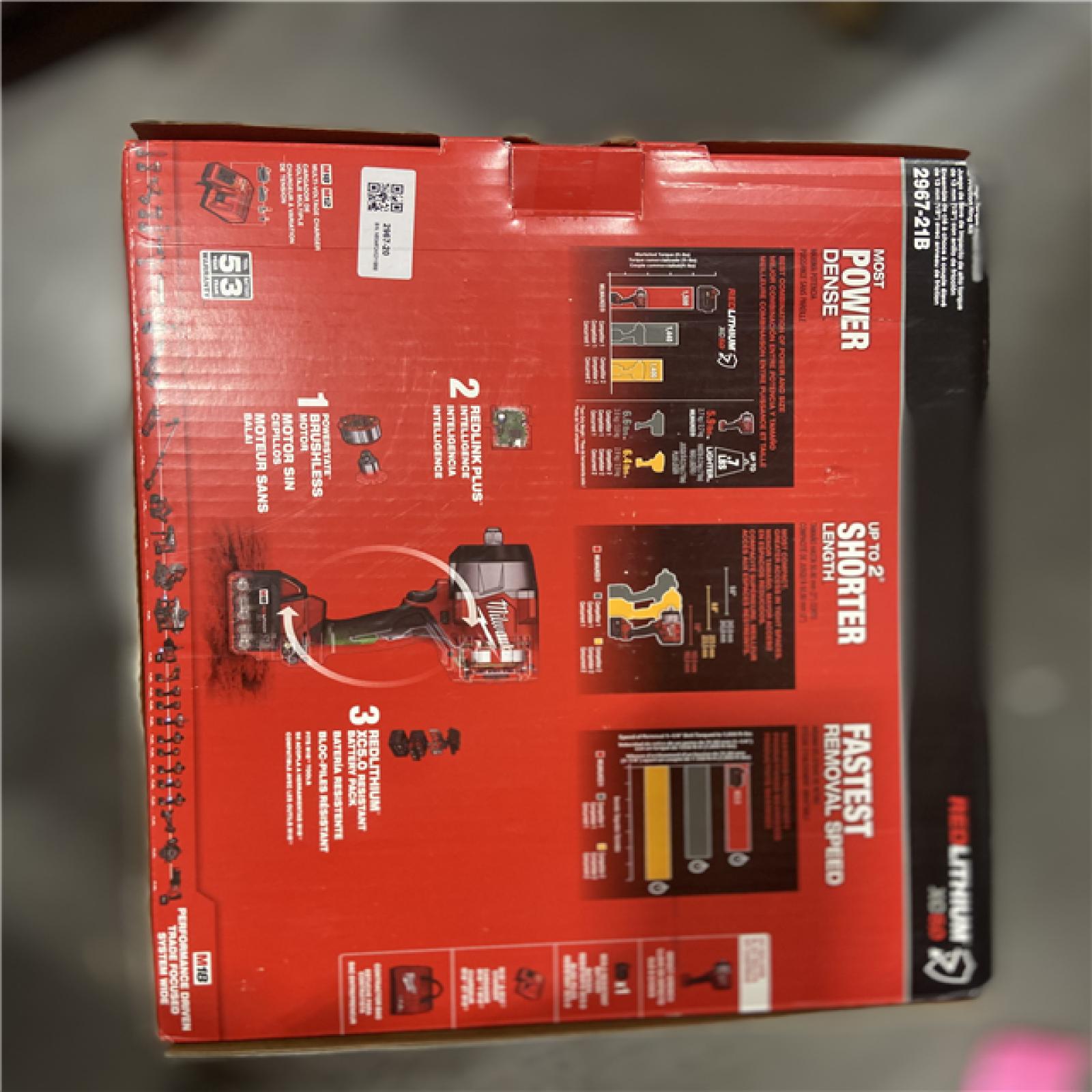 NEW! - Milwaukee M18 FUEL 18V Lithium-Ion Brushless Cordless 1/2 in. Impact Wrench w/Friction Ring Kit