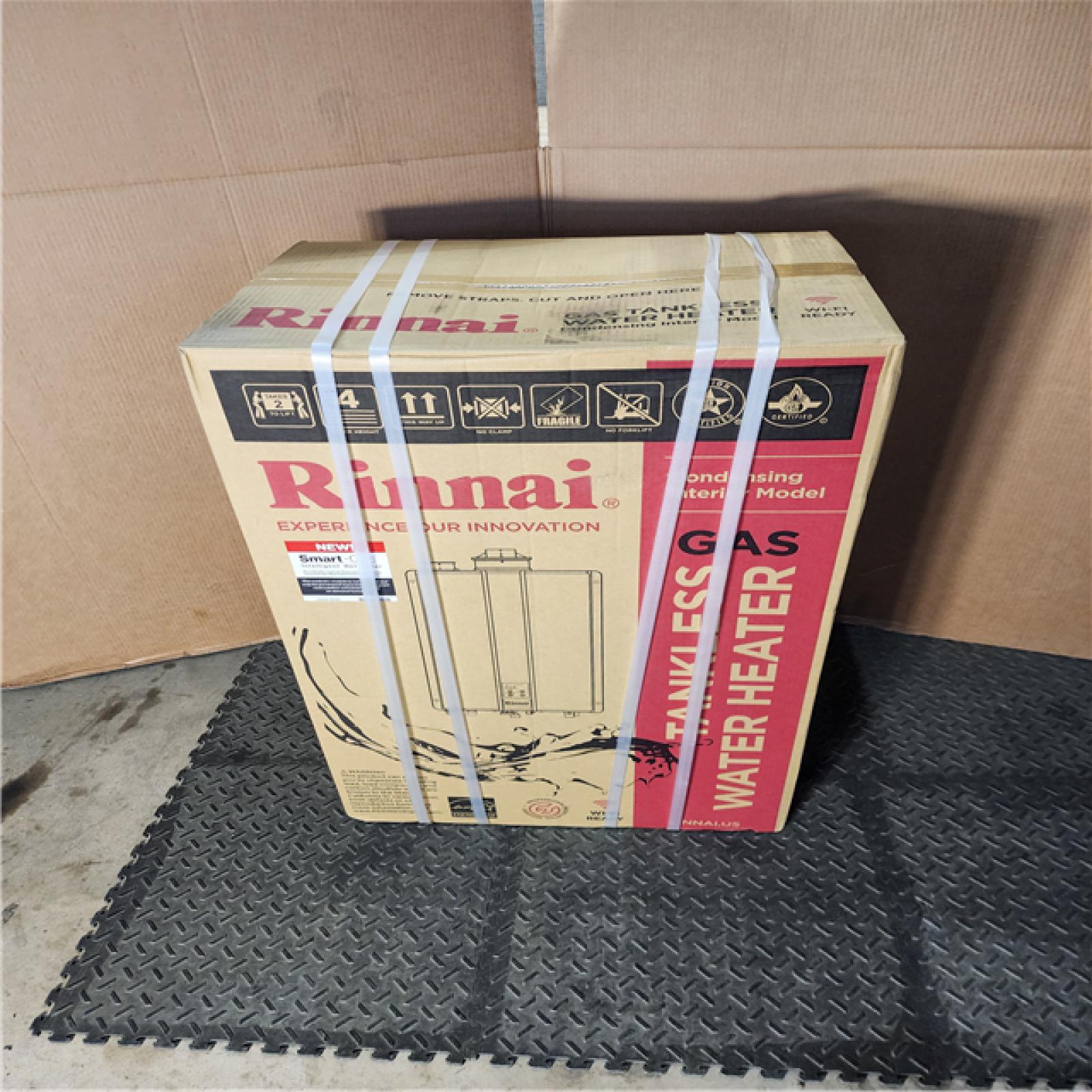 HOUSTON LOCATION - AS-IS (NEW) RINNAI GAS TANKLESS WATER HEATER (RSC160IN)