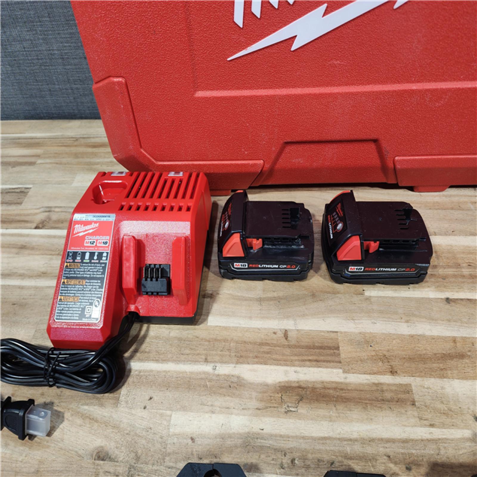HOUSTON LOCATION - AS-IS Milwaukee 18V Lithium-Ion Cordless Short Throw Press Tool with 3 PEX Crimp Jaws Kit