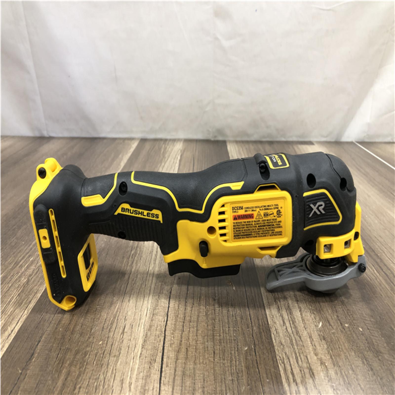 AS-IS DCS356M1 Tool Dewalt Kit 4AH  Lithium Battery...and Battery Charger