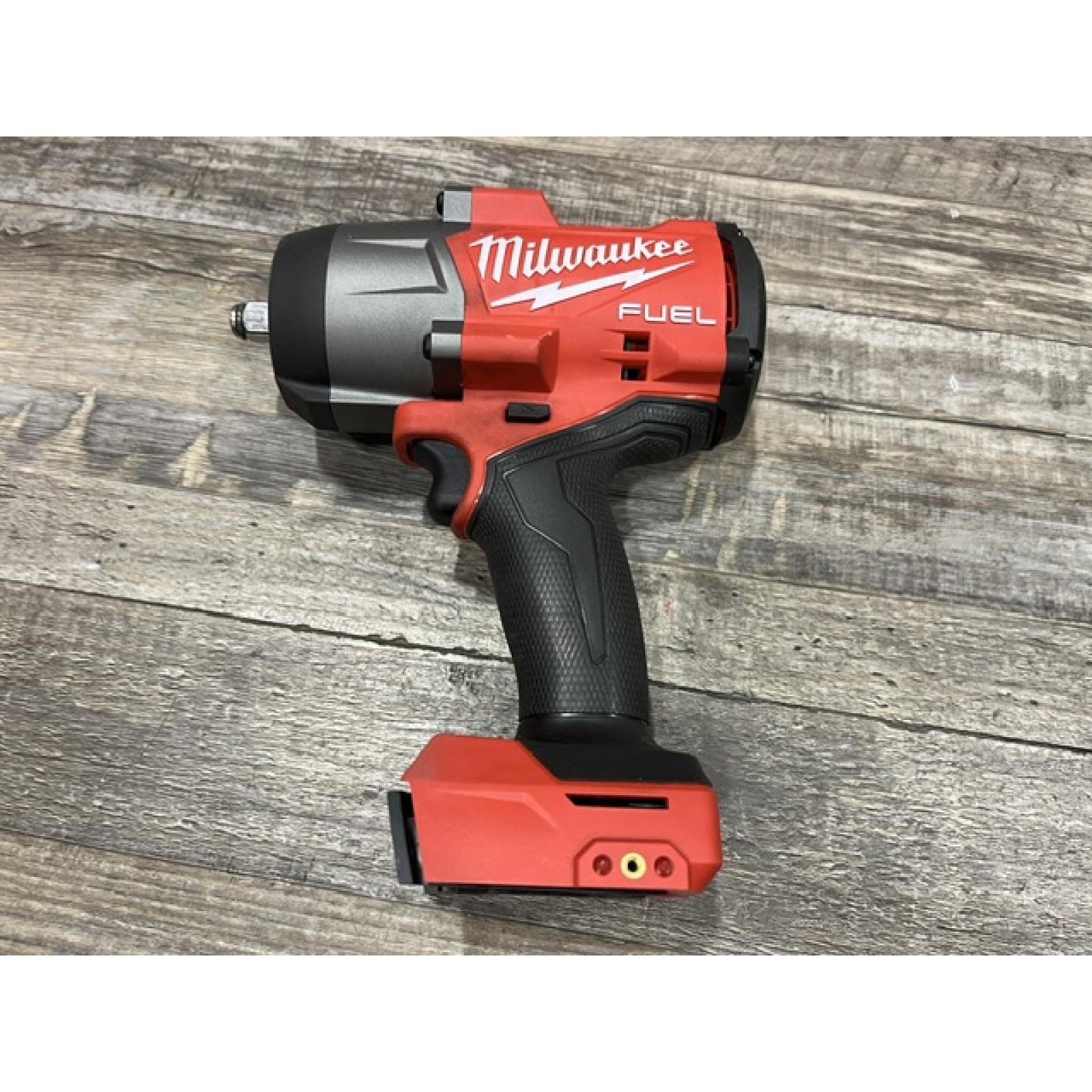AS-IS Milwaukee FUEL 18V Lithium-Ion Brushless Cordless 1/2 in. Impact Wrench w/Friction Ring Kit