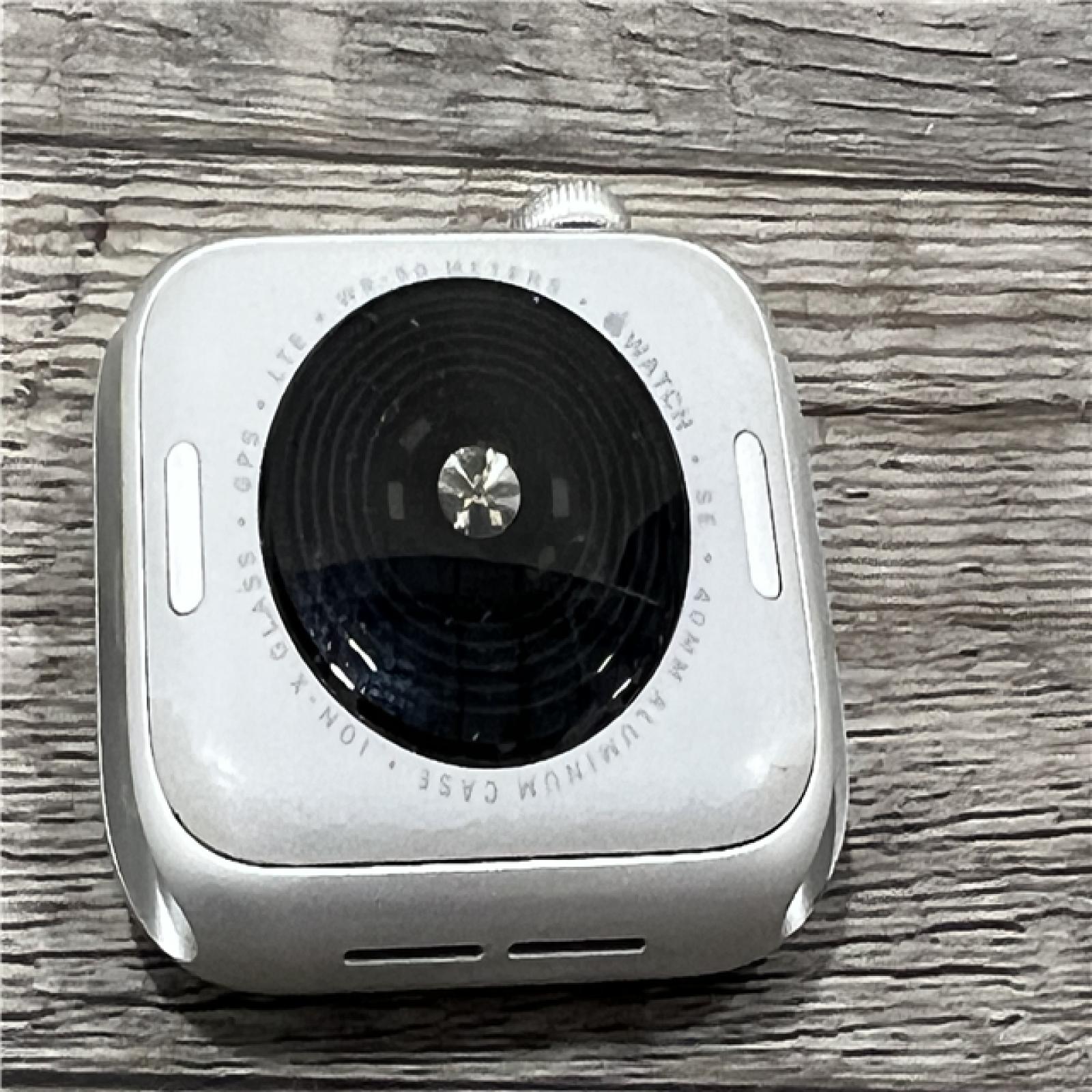 AS-IS Apple Watch SE (2nd Generation) (GPS + LTE) A2726 40mm - Silver