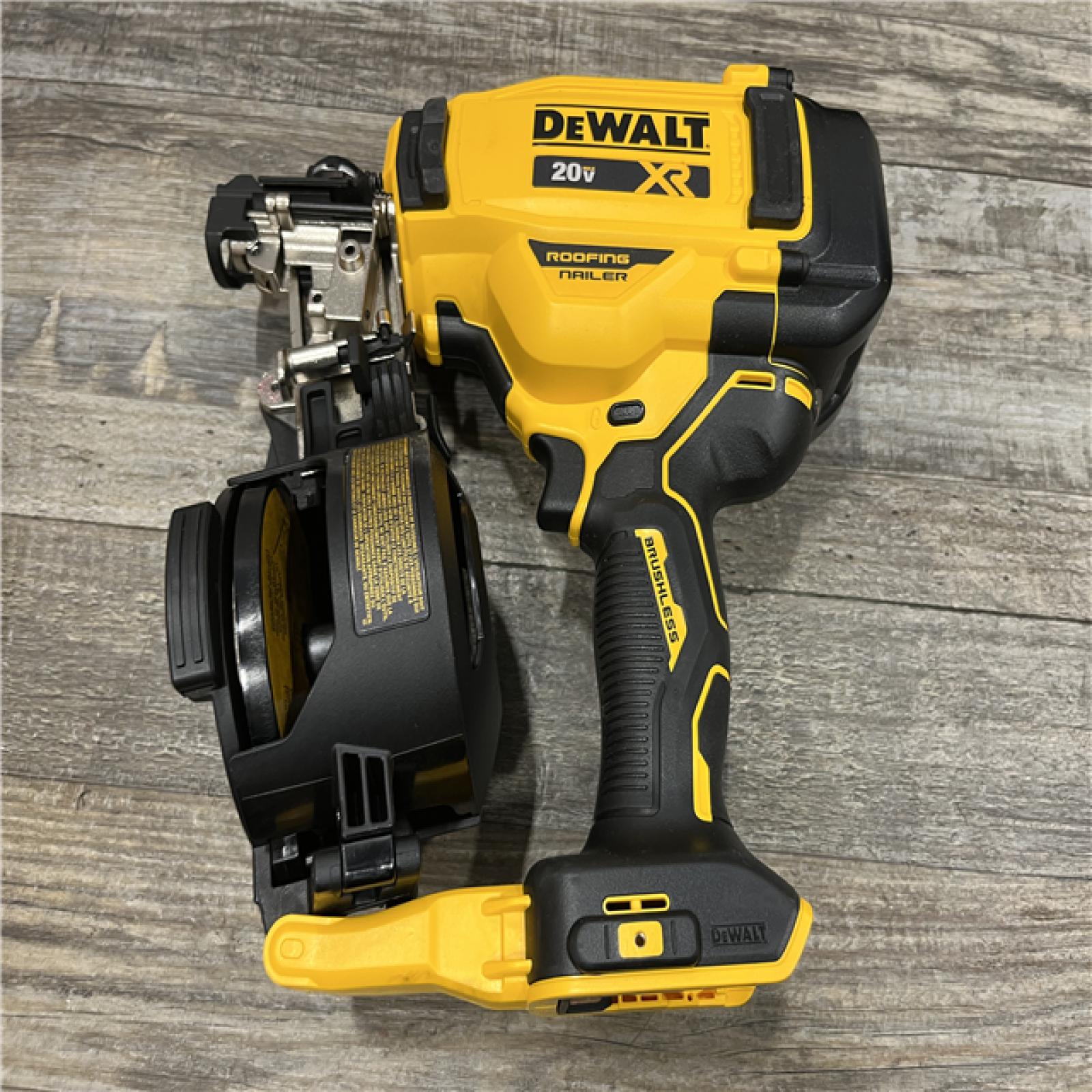 AS-IS DEWALT 20V MAX Lithium-Ion 15-Degree Electric Cordless Roofing Nailer Kit