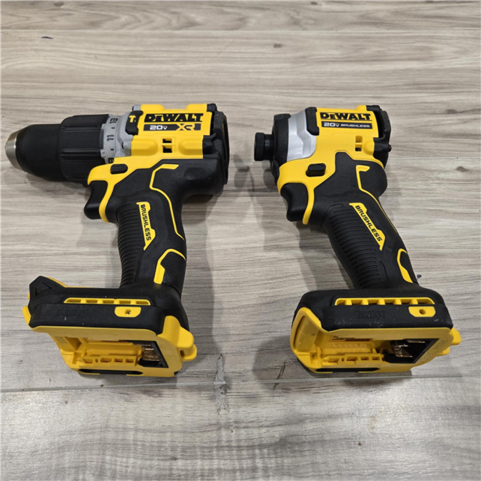 AS-IS DEWALT 20V MAX XR Hammer Drill/ Impact Driver Kit