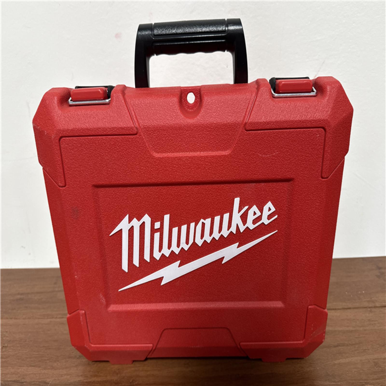 California AS-IS Milwaukee M12 Pex Expander Kit, includes (1) Battery, Charger & Hard Case