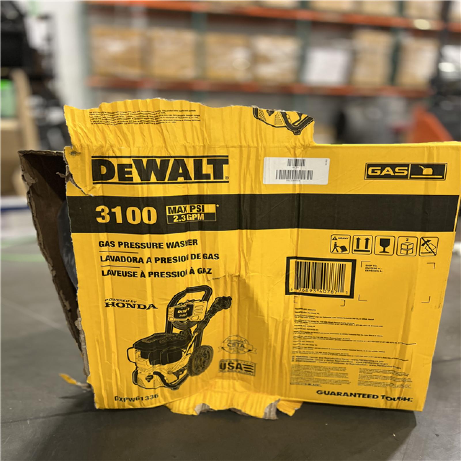 NEW! - DEWALT 3100 PSI 2.3 GPM Gas Cold Water Professional 