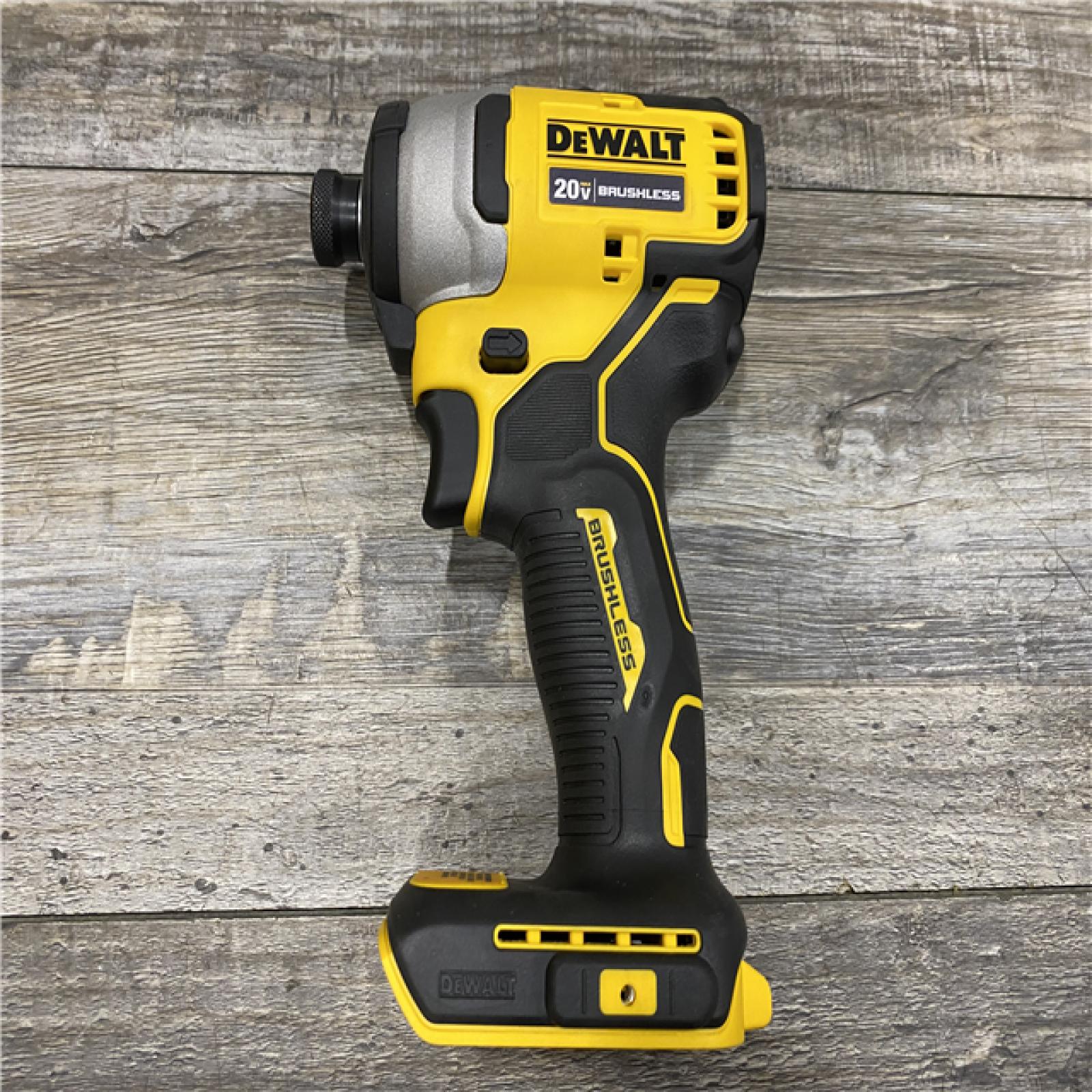 AS-IS DEWALT Atomic 20V Max Lithium-Ion Brushless Cordless Compact 1/4 in. Impact Driver Kit