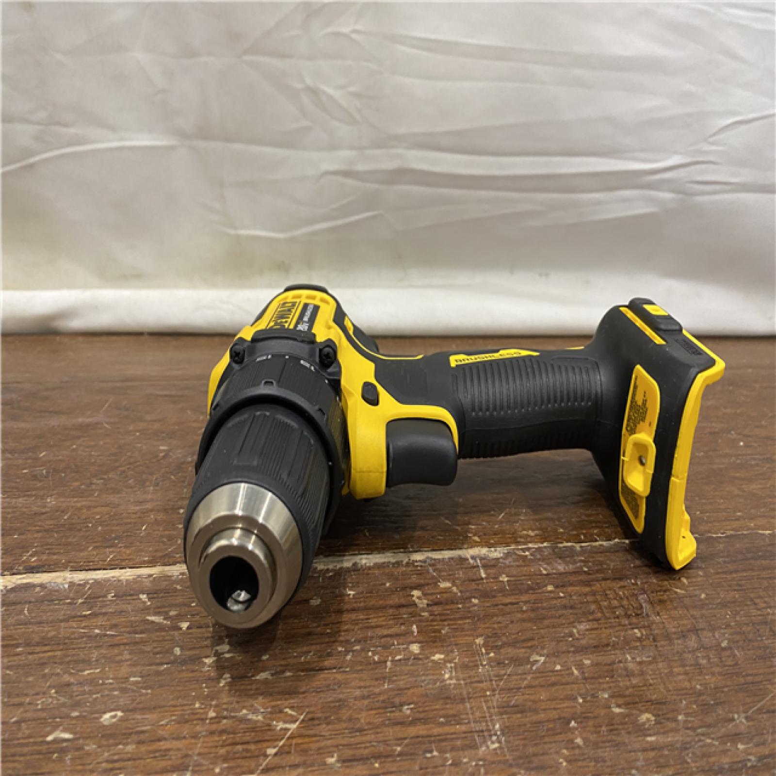 AS-IS ATOMIC 20V MAX Cordless Brushless Compact 1/2 in. Drill/Driver, (2) 20V 1.3Ah Batteries, Charger and Bag