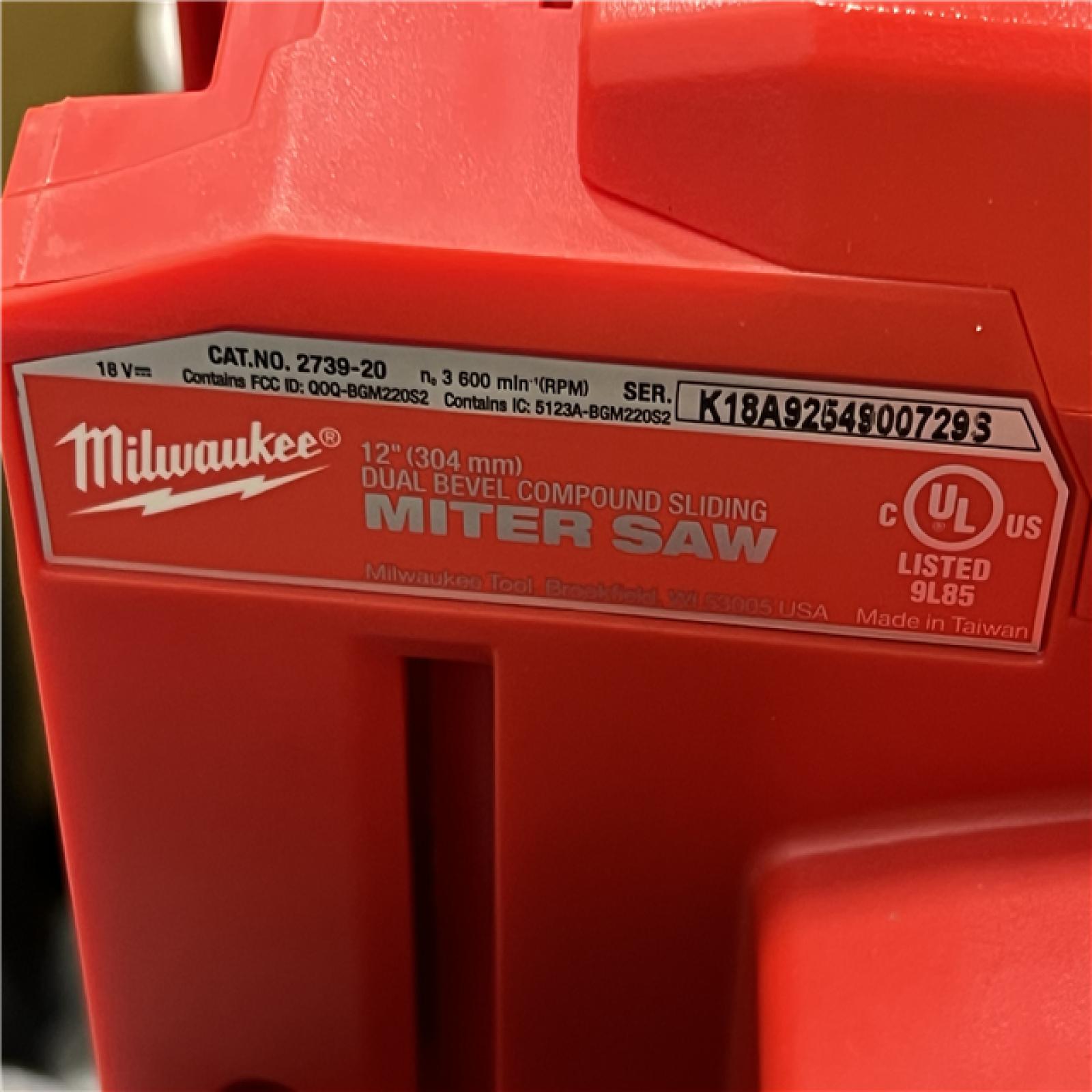 LIKE NEW Milwaukee M18 FUEL 18V Lithium-Ion Brushless Cordless 12 in. Dual Bevel Sliding Compound Miter Saw (Tool-Only)