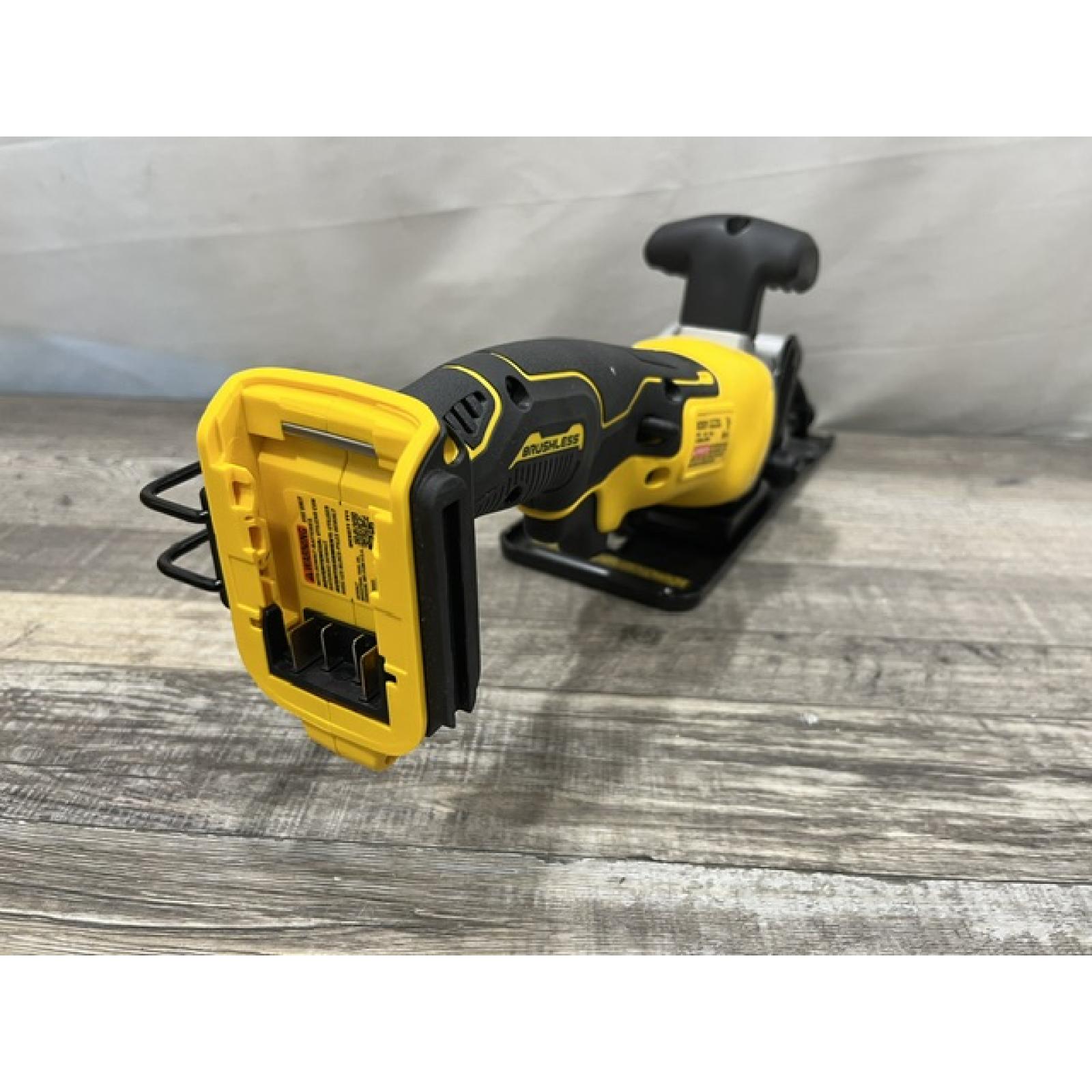 AS-IS DEWALT ATOMIC 20V MAX Cordless Brushless 4-1/2 in. Circular Saw (Tool Only)