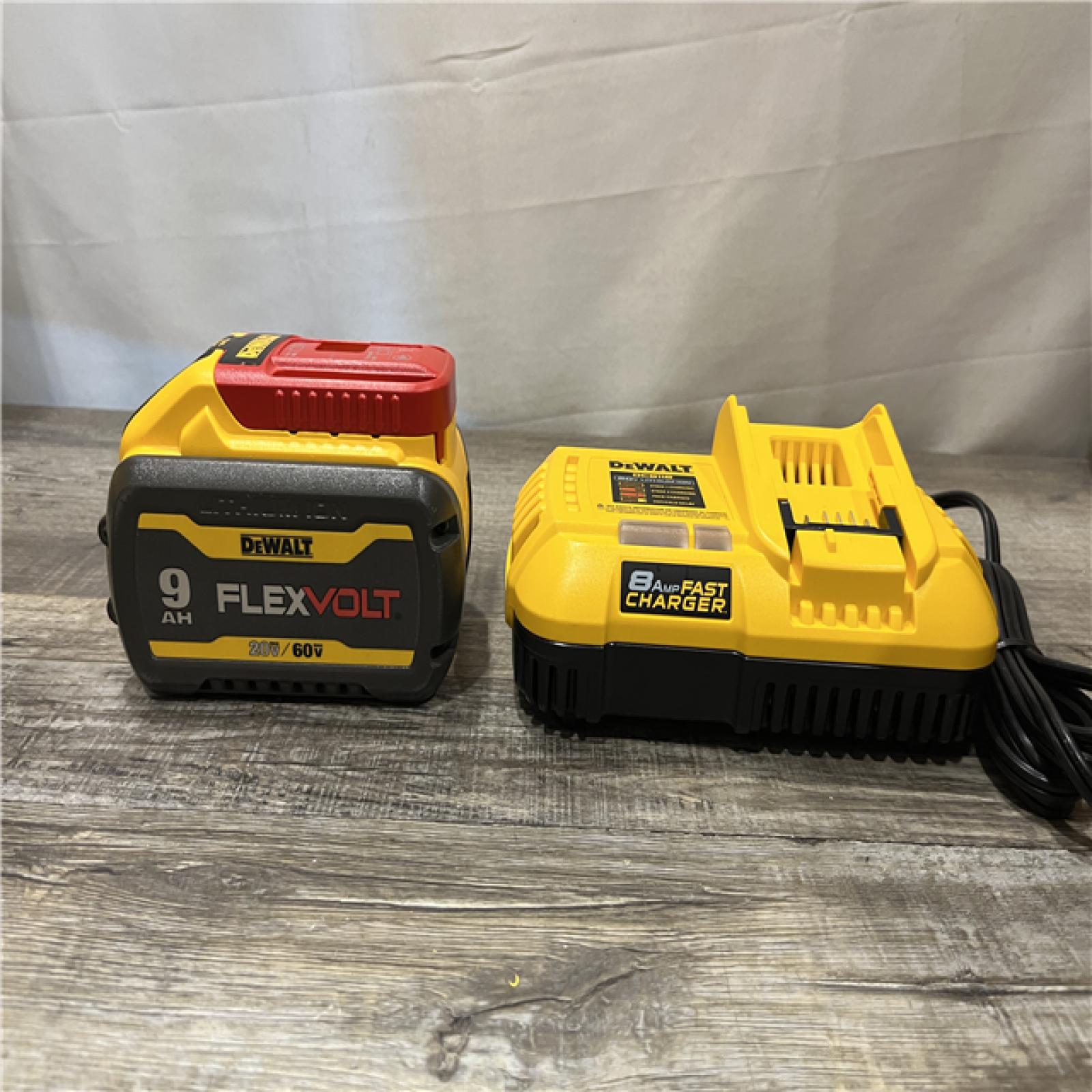AS-IS DEWALT 20V/60V MAX FLEXVOLT Lithium-Ion 9.0Ah Battery and Charger Starter Kit