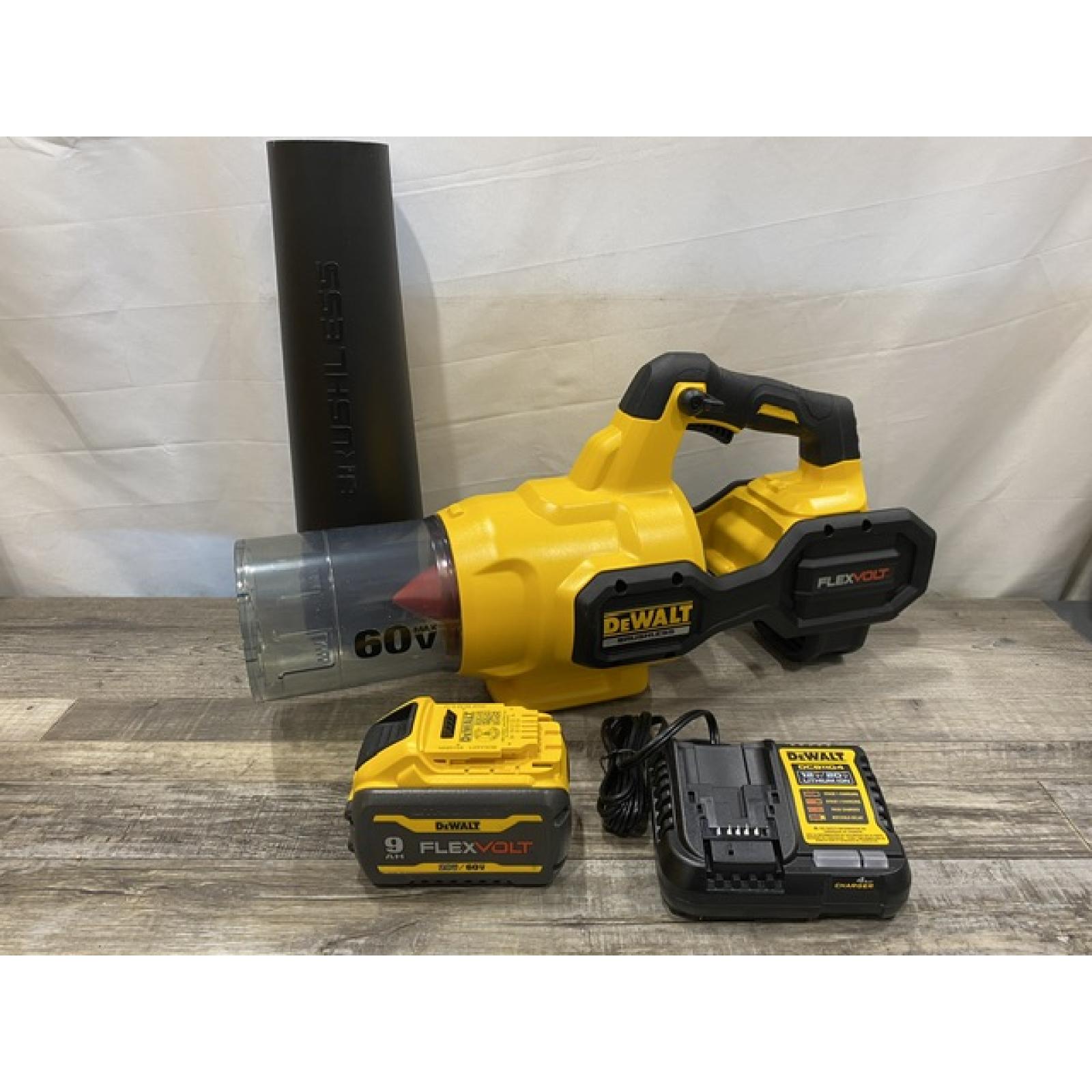 AS-IS DEWALT FLEXVOLT 60V MAX 125 MPH 600 CFM Brushless Cordless Battery Powered Blower Kit