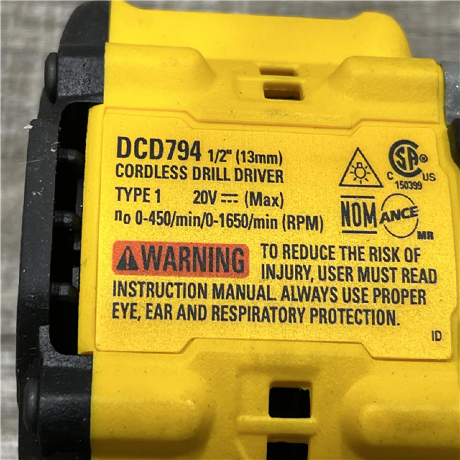 AS-IS DEWALT Atomic 20V Lithium-Ion Cordless Compact 1/2 in. Drill/Driver Kit