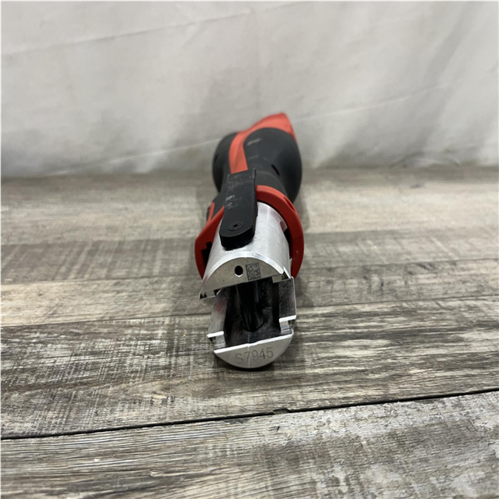 AS-IS Milwaukee 12-Volt Lithium-Ion FORCE LOGIC Copper Press Tool Kit