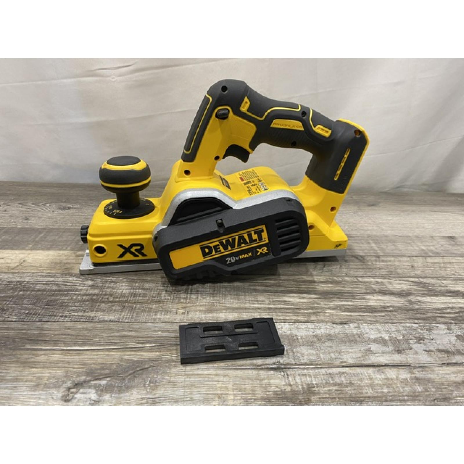AS-IS DEWALT 20V MAX XR Cordless Brushless 3-1/4 in. Planer (Tool Only)