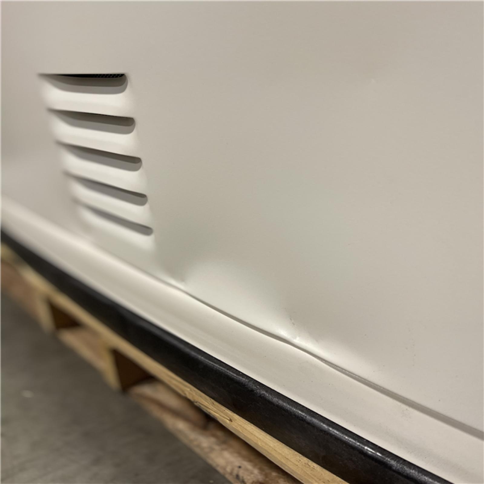 DALLAS LOCATION - AS-IS Generac 22 000 Watt - Dual Fuel Air- Cooled Whole House Home Standby Generator