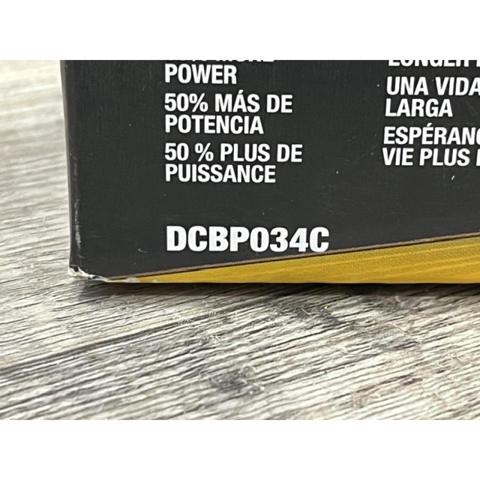 NEW - DEWALT 20V MAX XR POWERSTACK Lithium-Ion Battery Starter Kit with 1.7Ah Battery and Charger