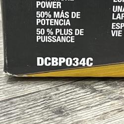 NEW - DEWALT 20V MAX XR POWERSTACK Lithium-Ion Battery Starter Kit with 1.7Ah Battery and Charger