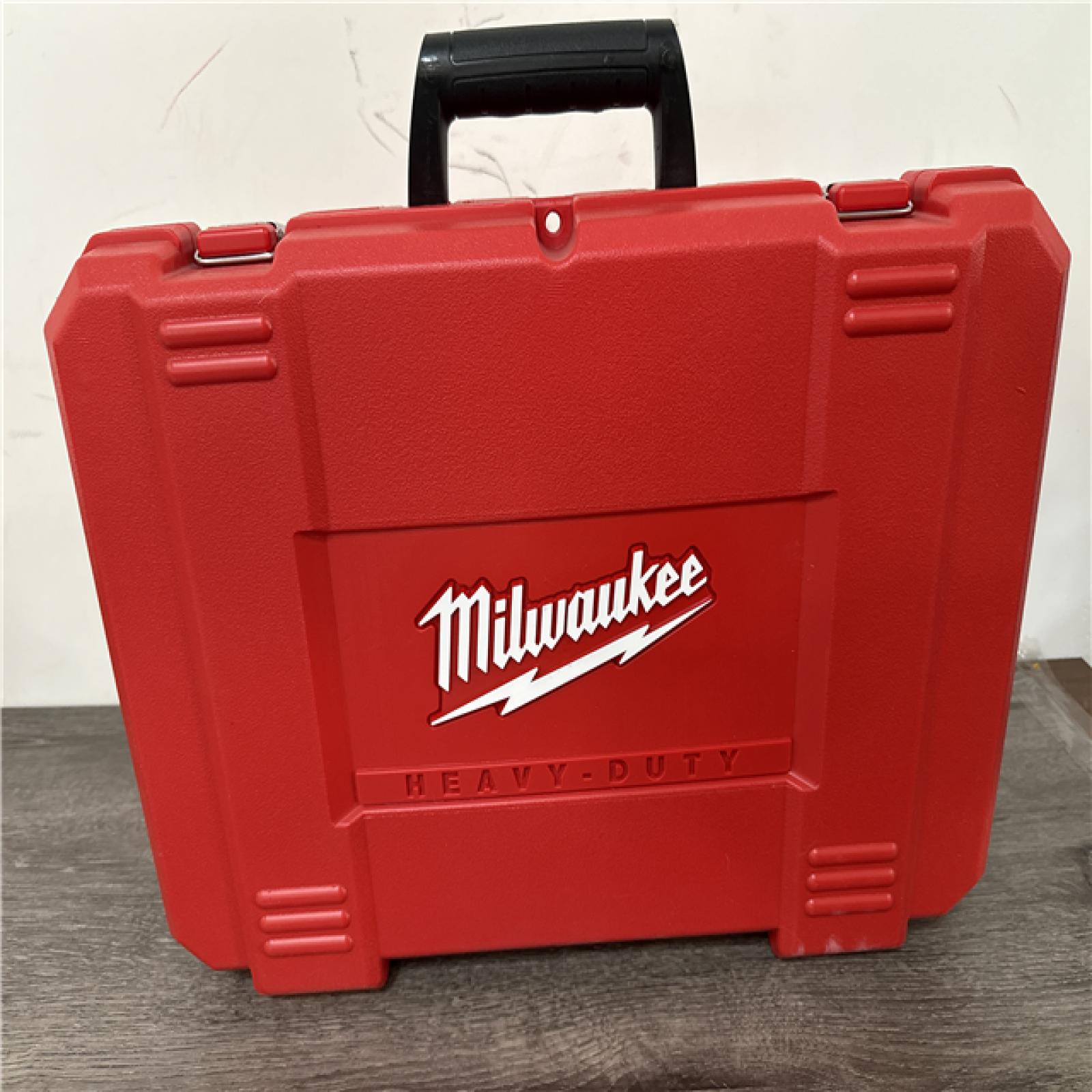 CALIFORNIA AS-IS Milwaukee M12 Force Logic Press Tool Kit  Includes (2) Batteries  Charger & Hard Case