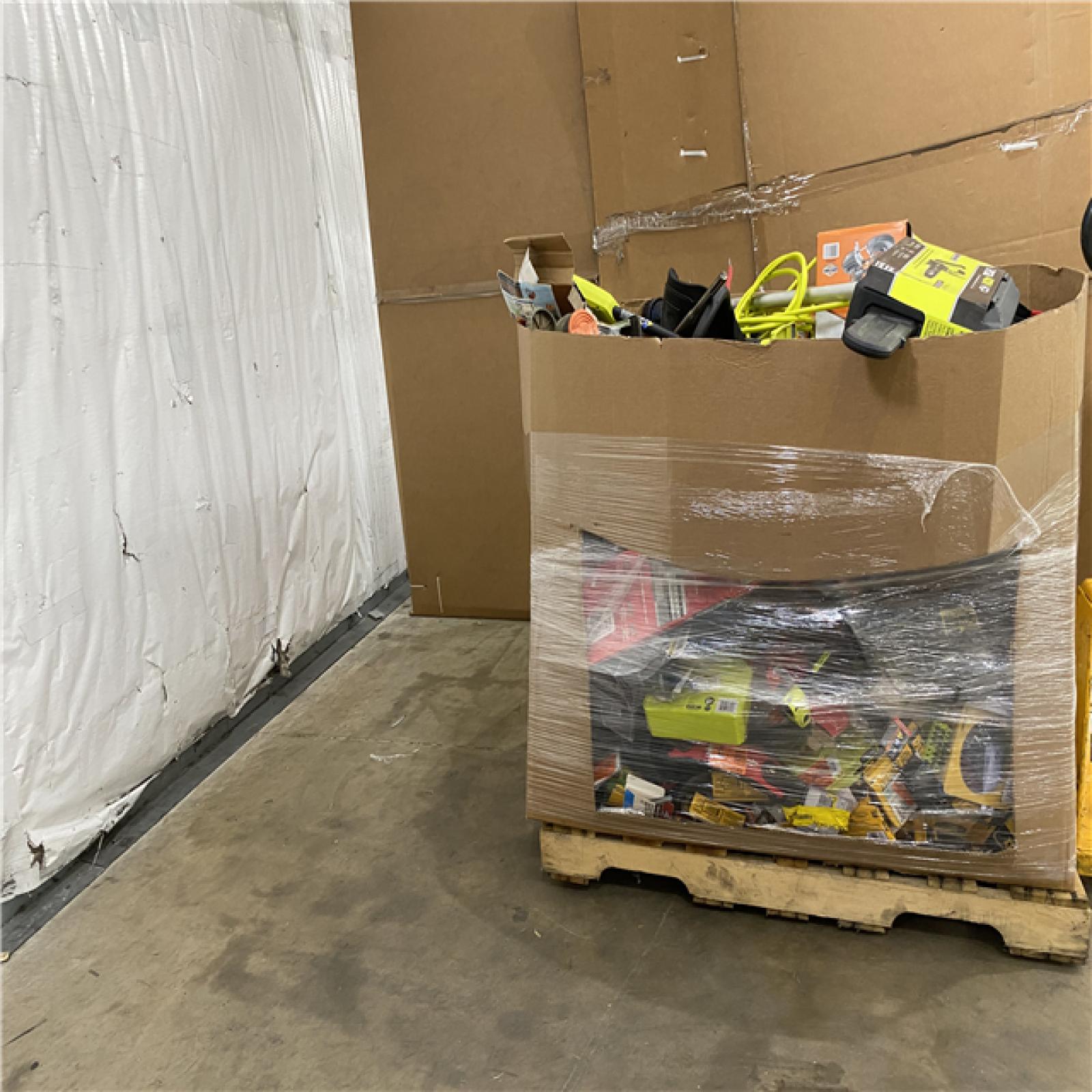 Houston Location AS IS - Tool Pallet