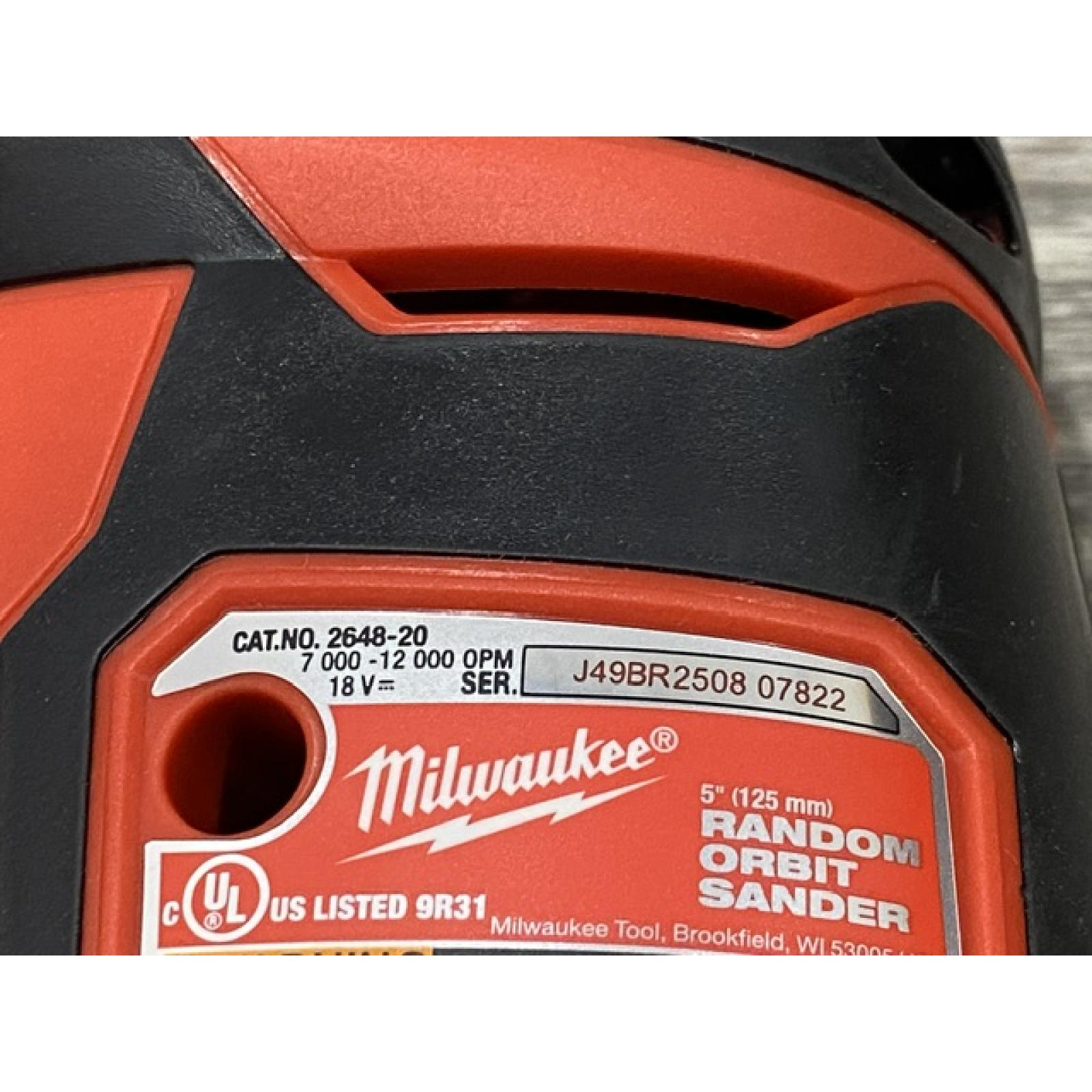 AS-IS Milwaukee 18V Lithium-Ion Cordless 5 in. Random Orbit Sander (Tool-Only)